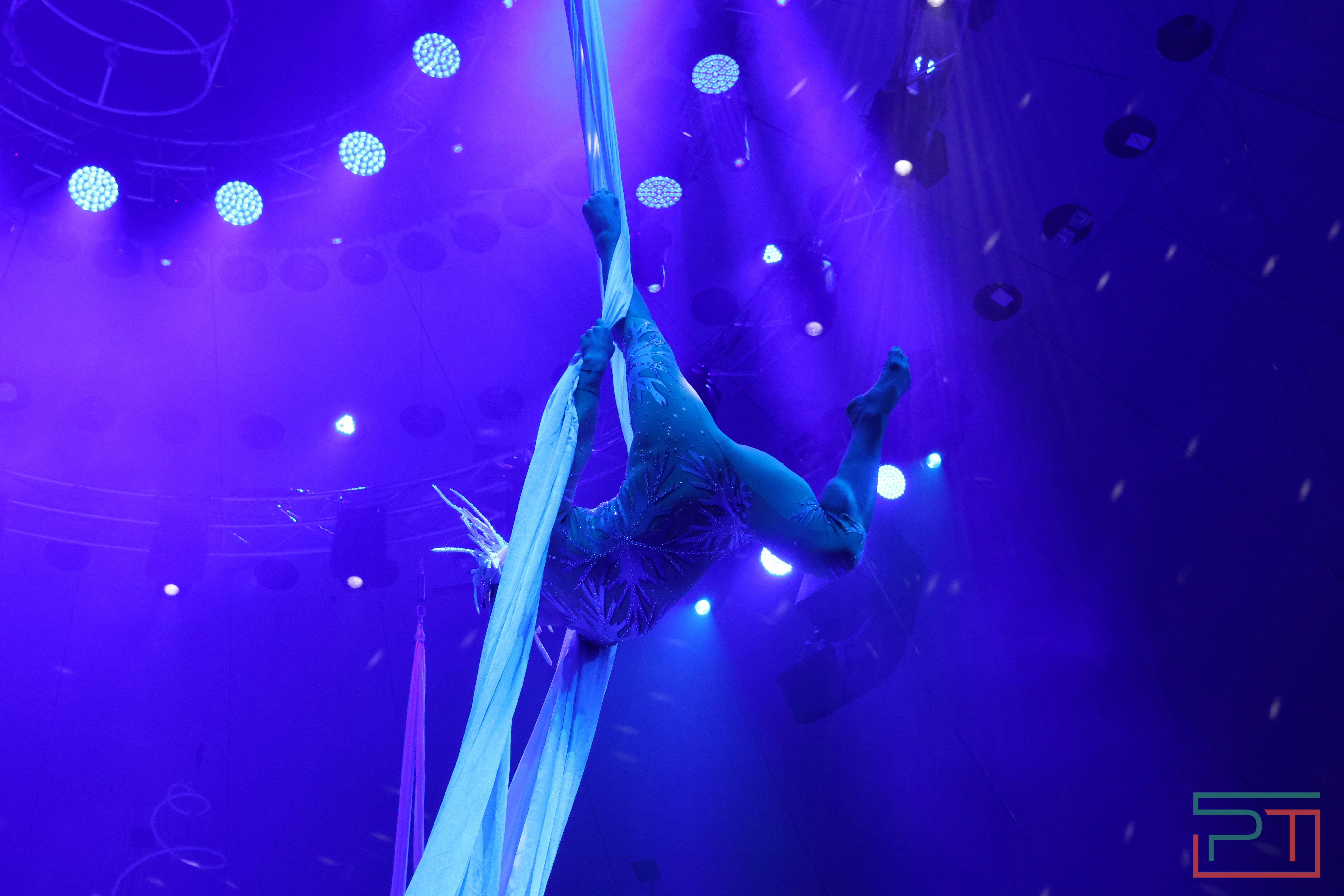 Чудесатая сказка на новый лад: в Казанском цирке состоялась премьера новогоднего шоу «Лабиринт»