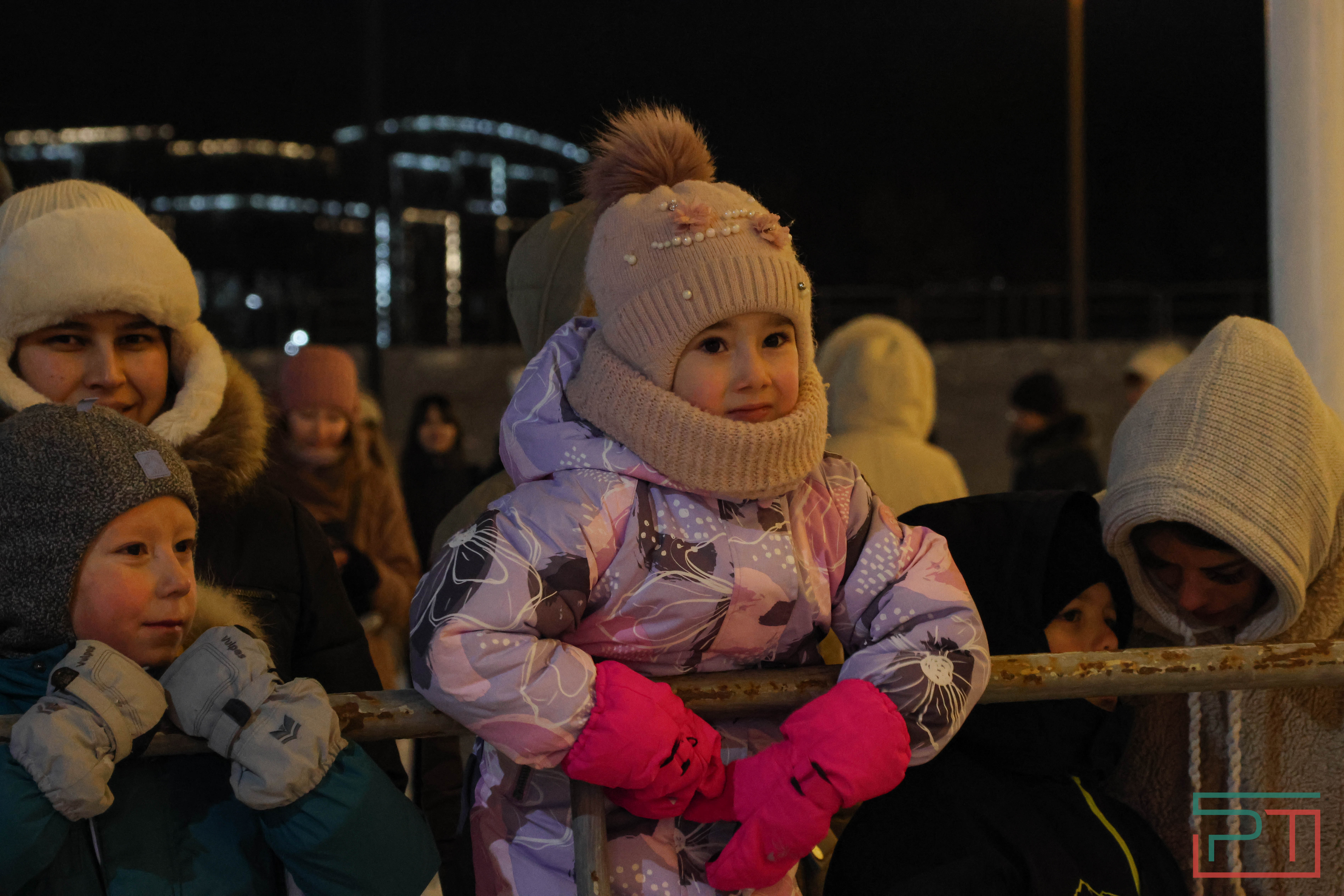 В Казани официально открыли главную елку города