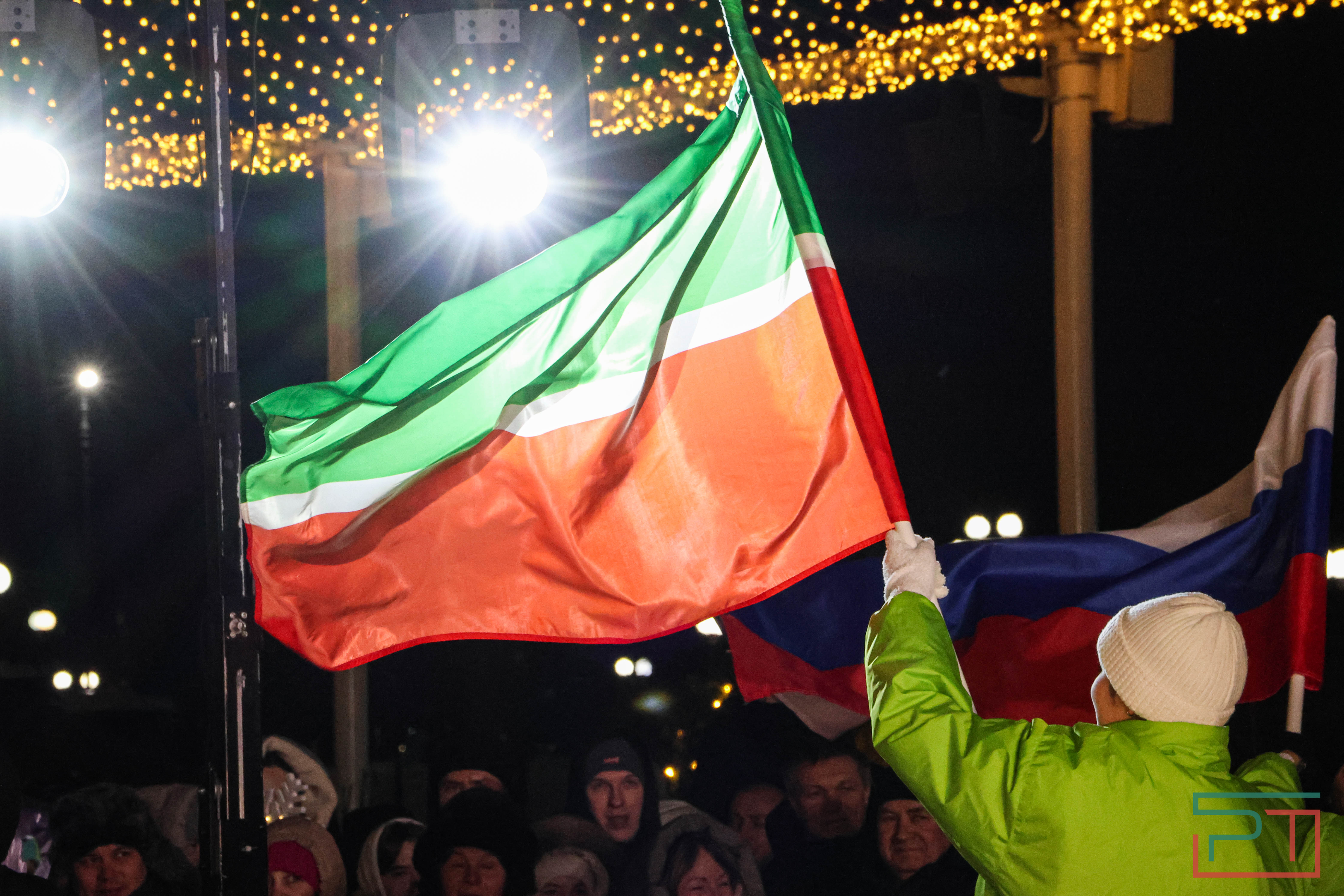 В Казани официально открыли главную елку города