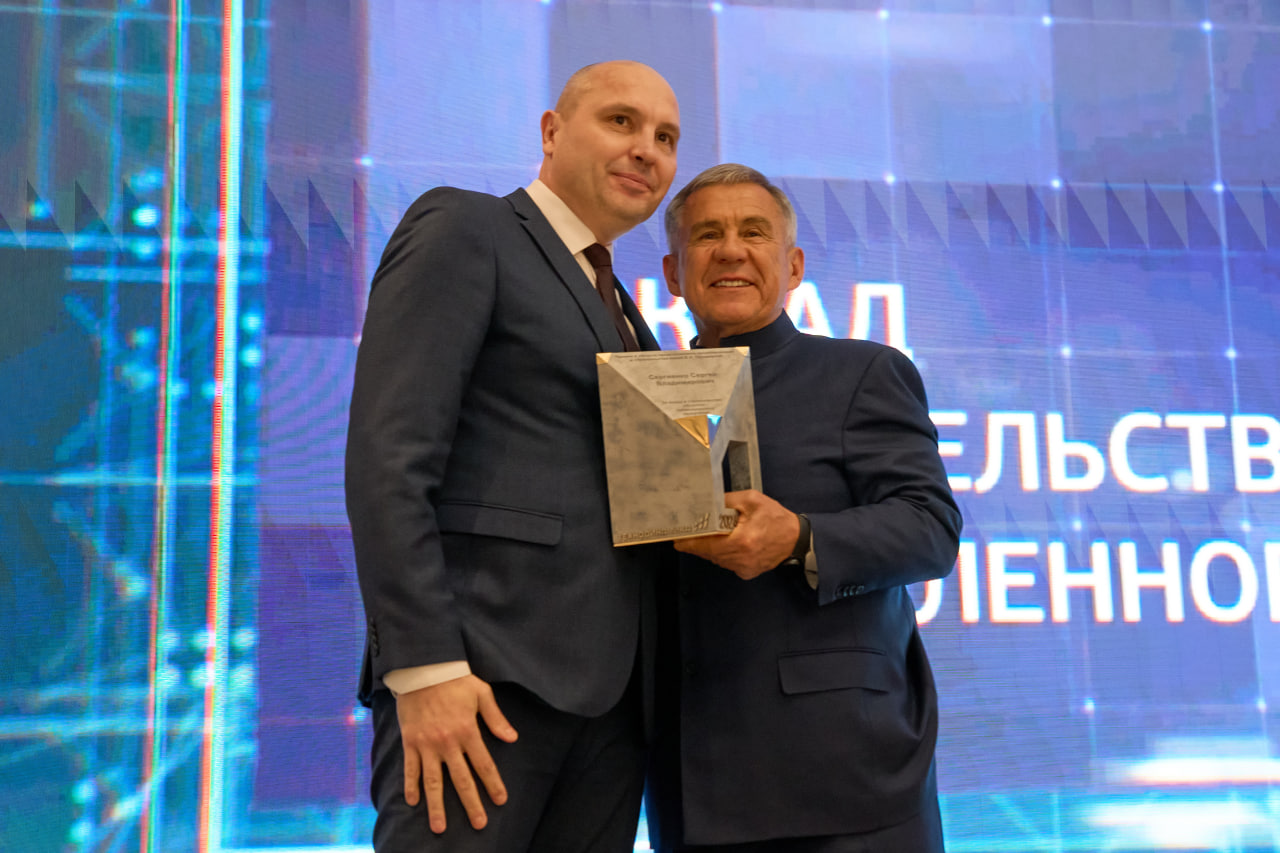 Минниханов в Москве вручил премию имени Тихомирова