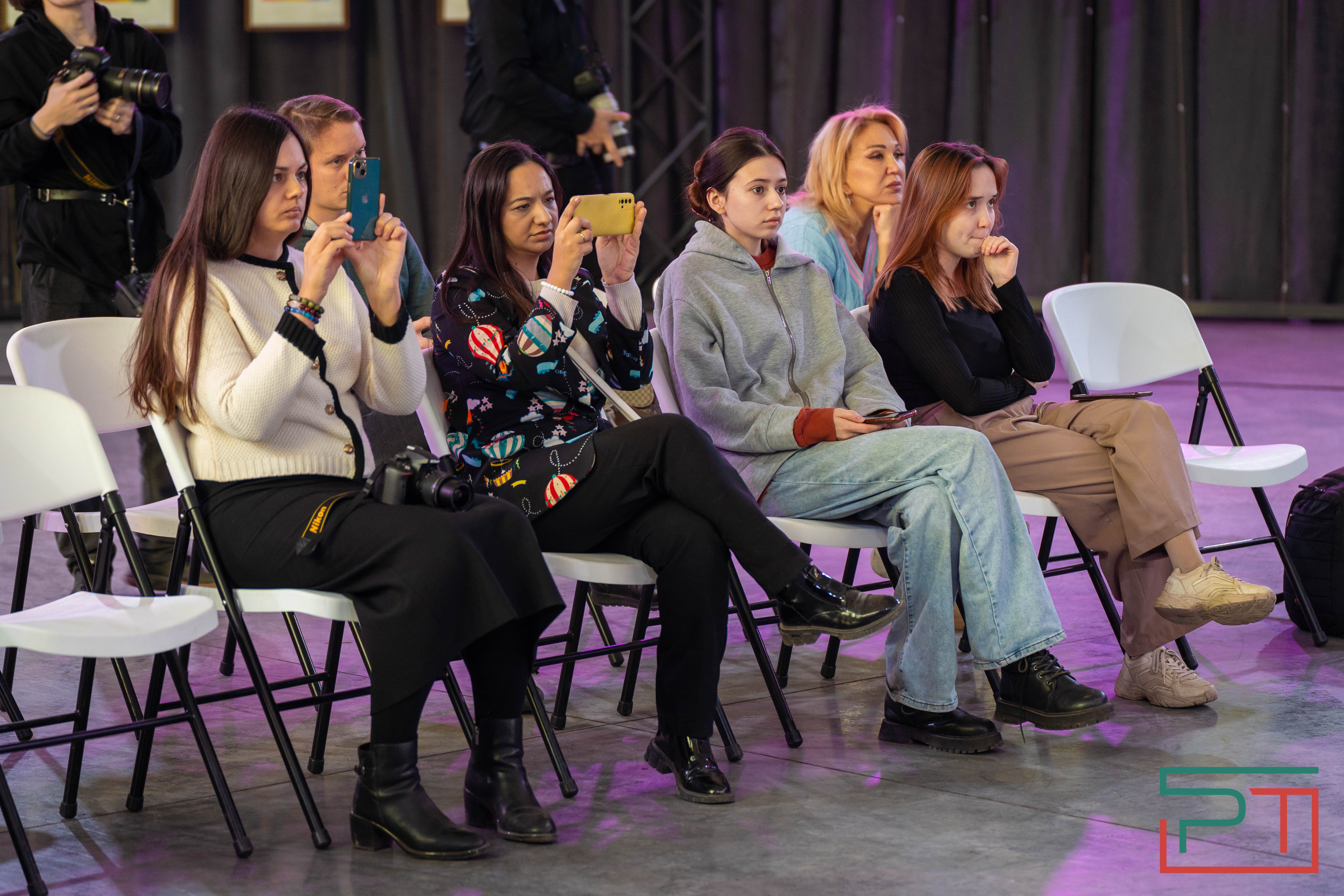 Пресс-тур по базе заводской конторы Ушкова