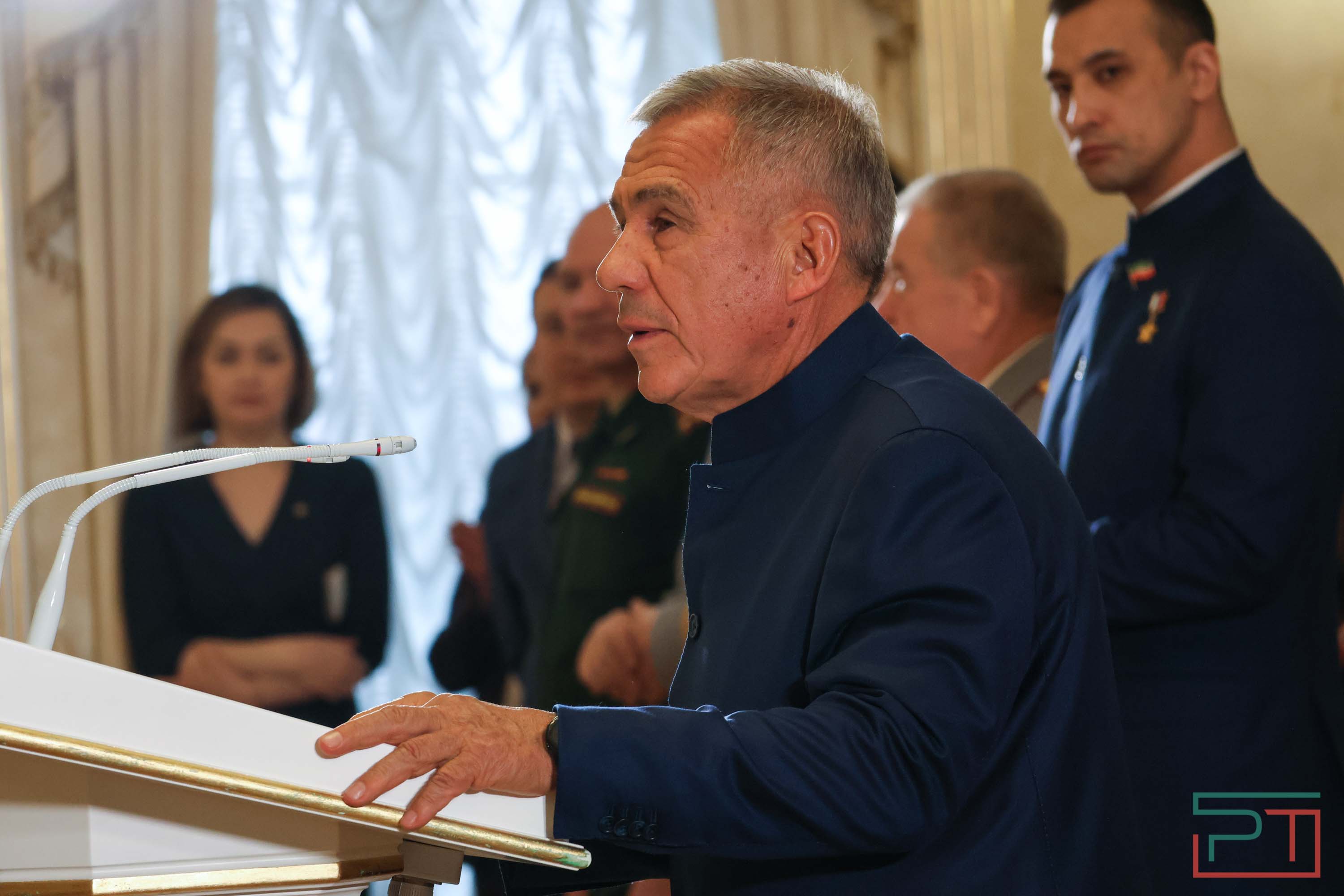 Вручение медалей ветеранам войны