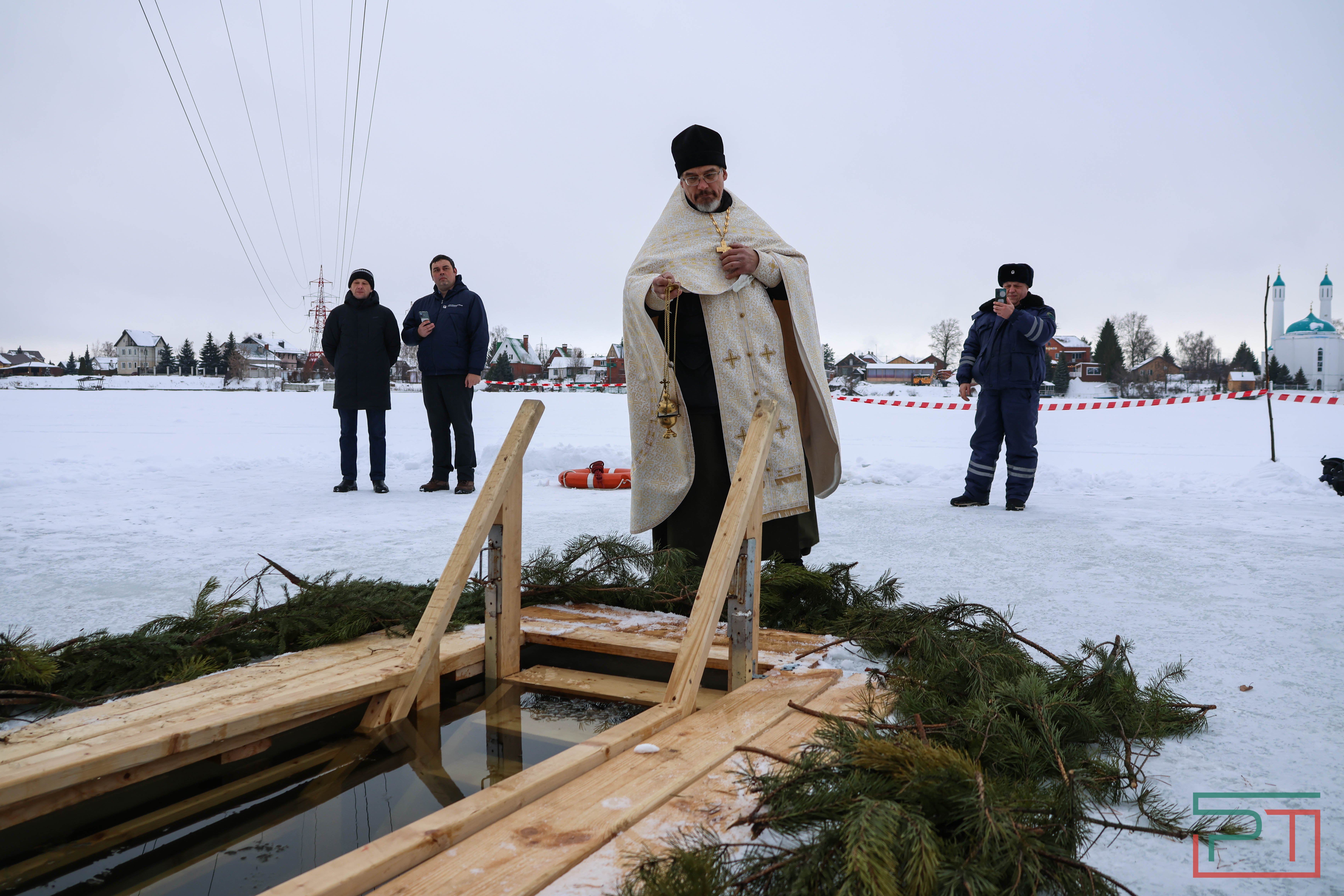 Крещенские купания на озере Верхний Кабан