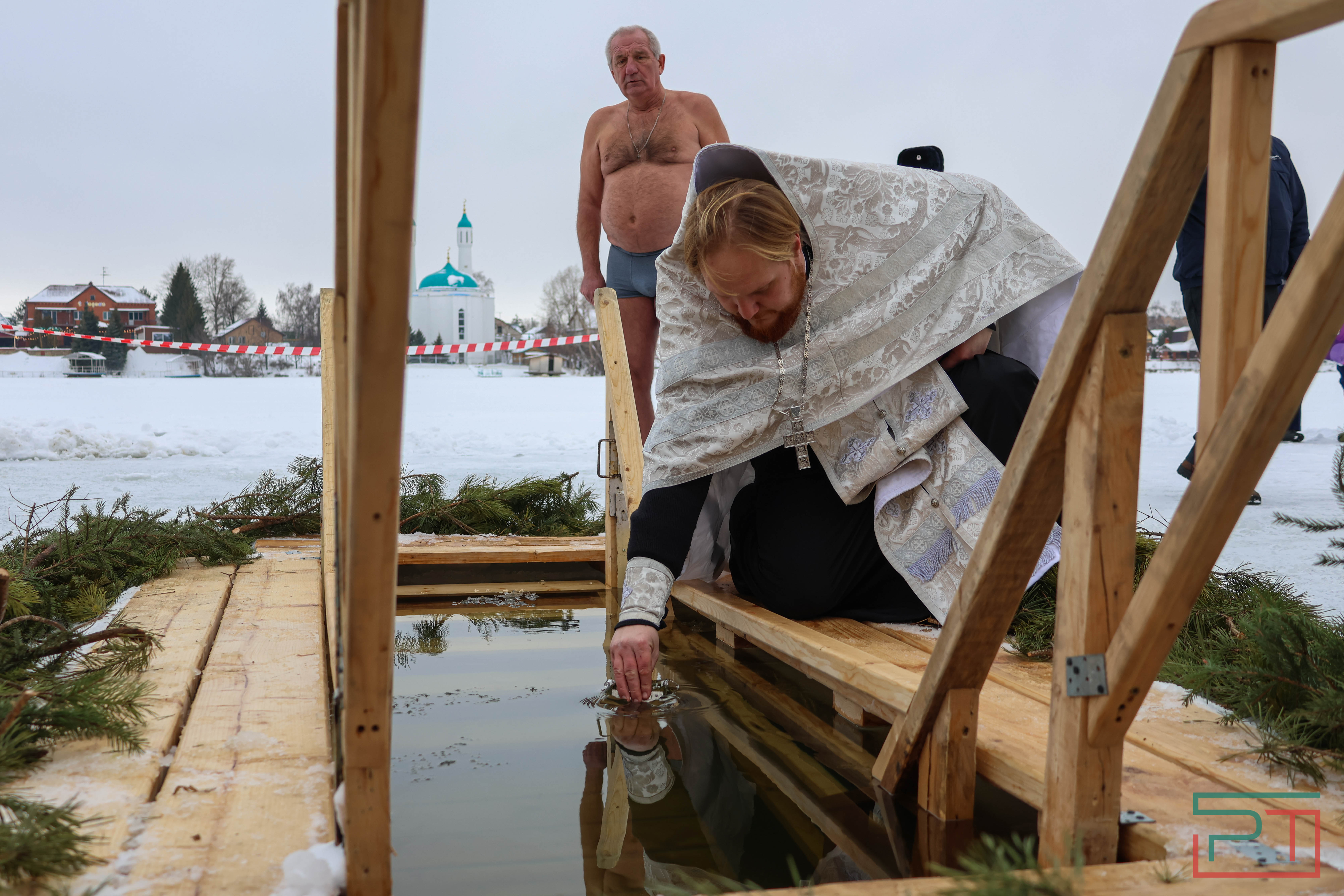 Крещенские купания на озере Верхний Кабан