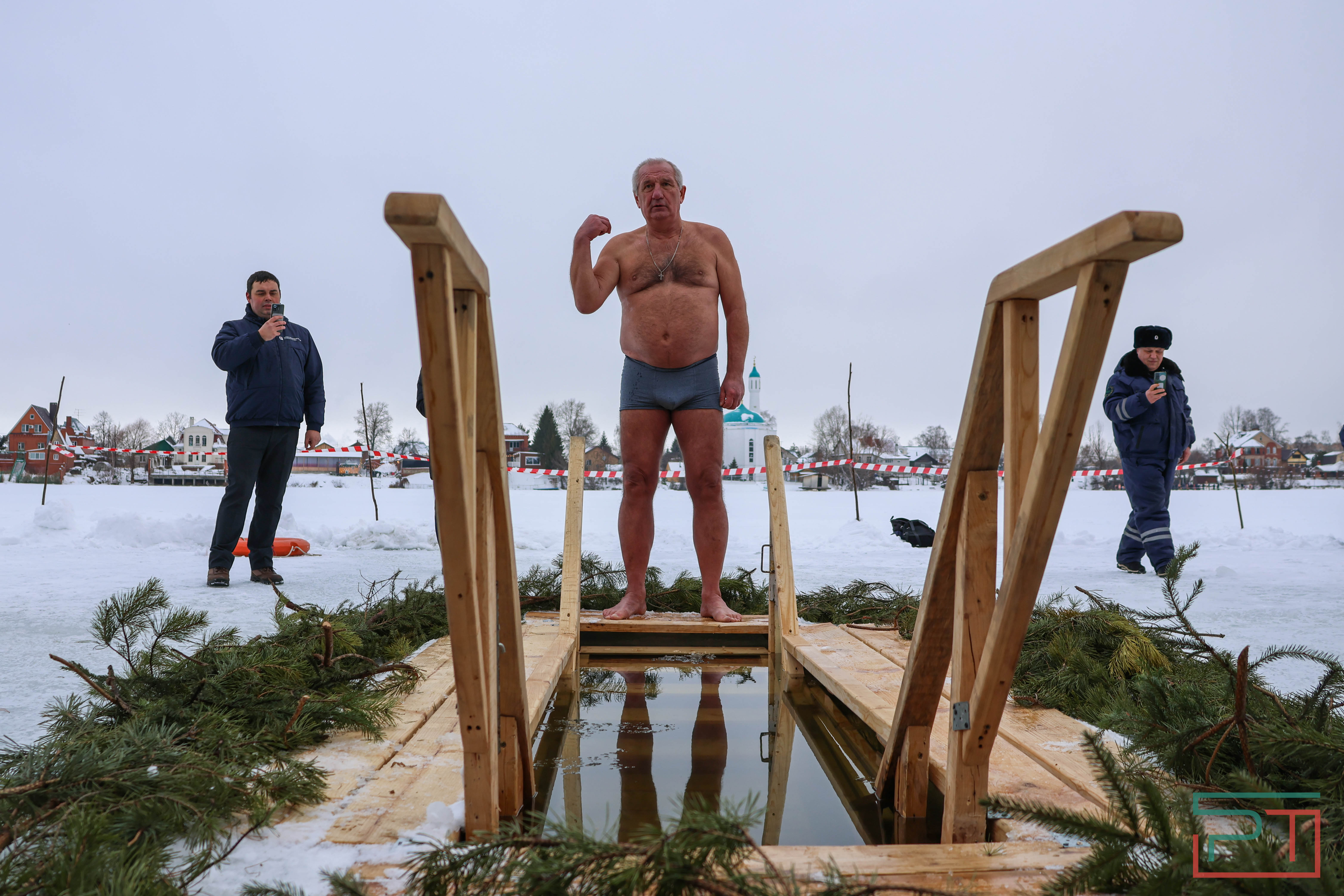 Крещенские купания на озере Верхний Кабан