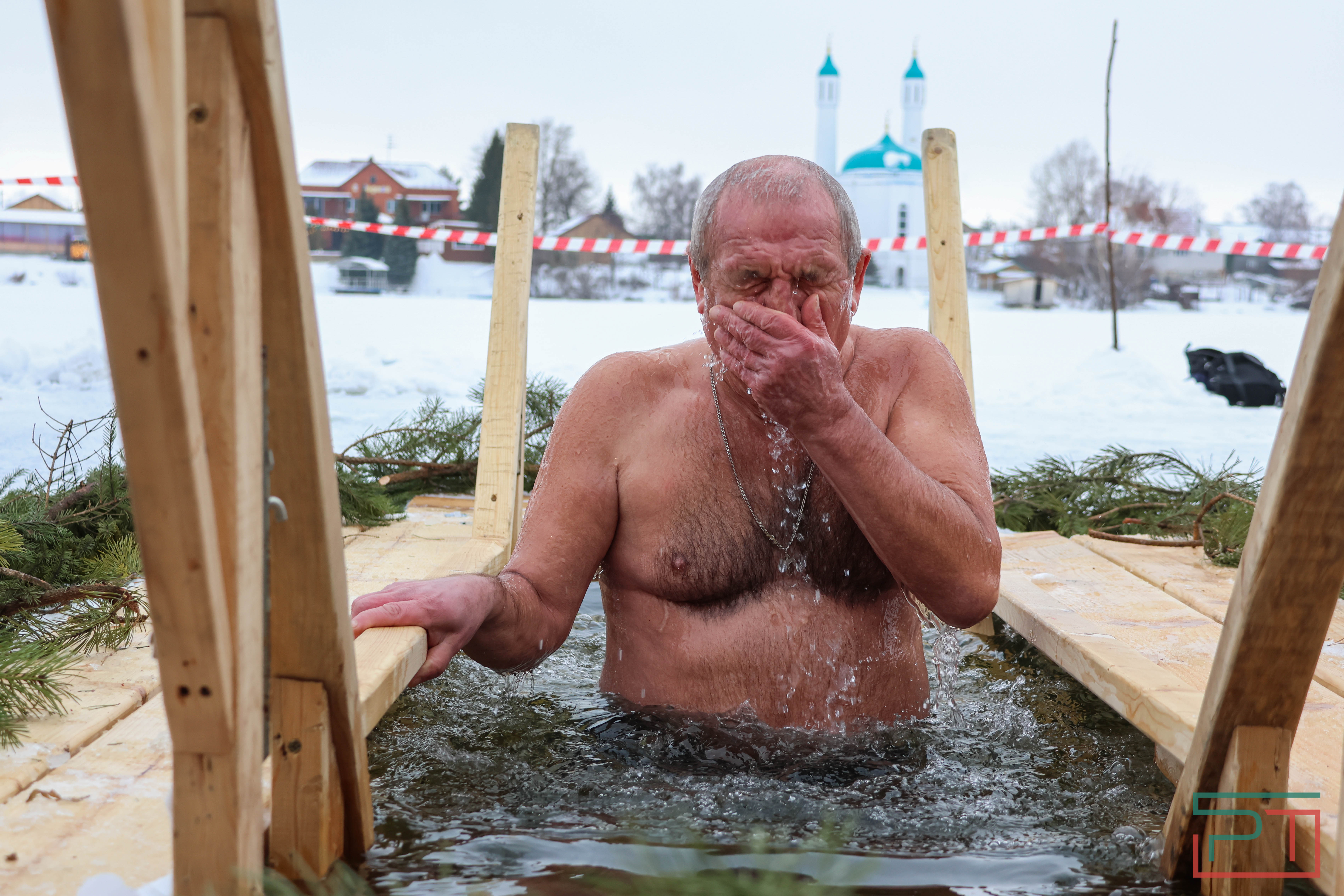Крещенские купания на озере Верхний Кабан