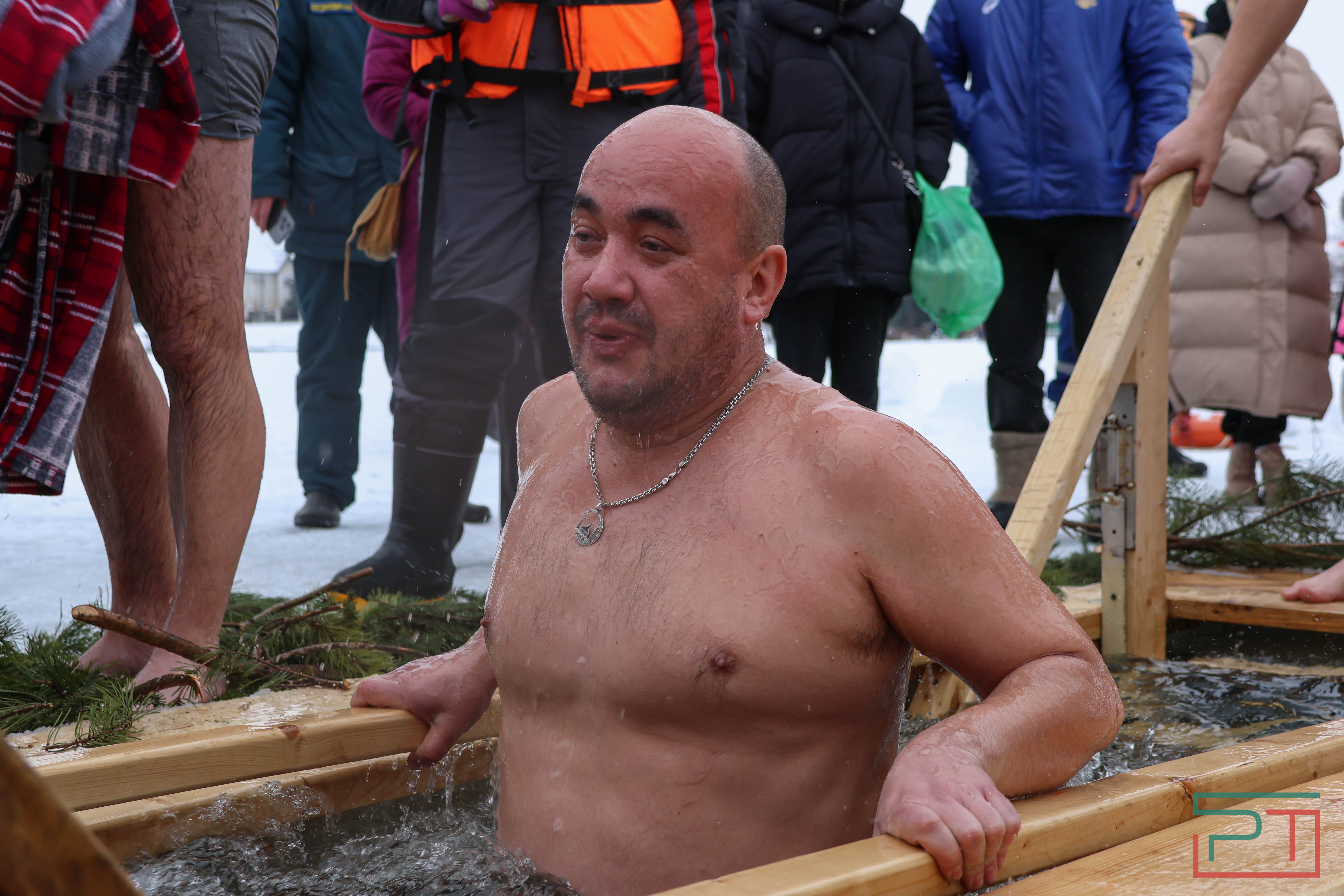 Крещенские купания на озере Верхний Кабан