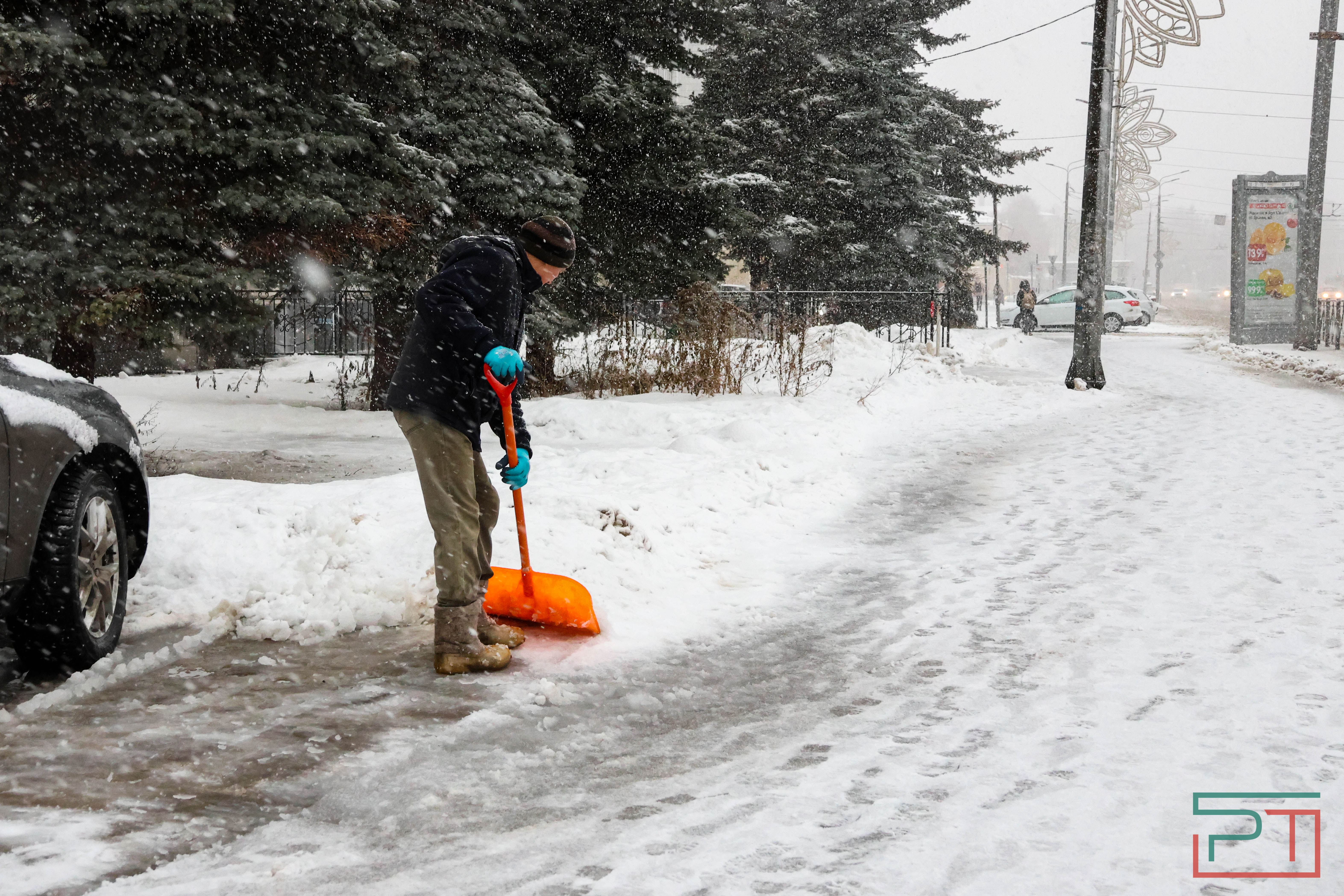 Зима отменяется: в январе казанцам вместо лыж пригодились зонтики