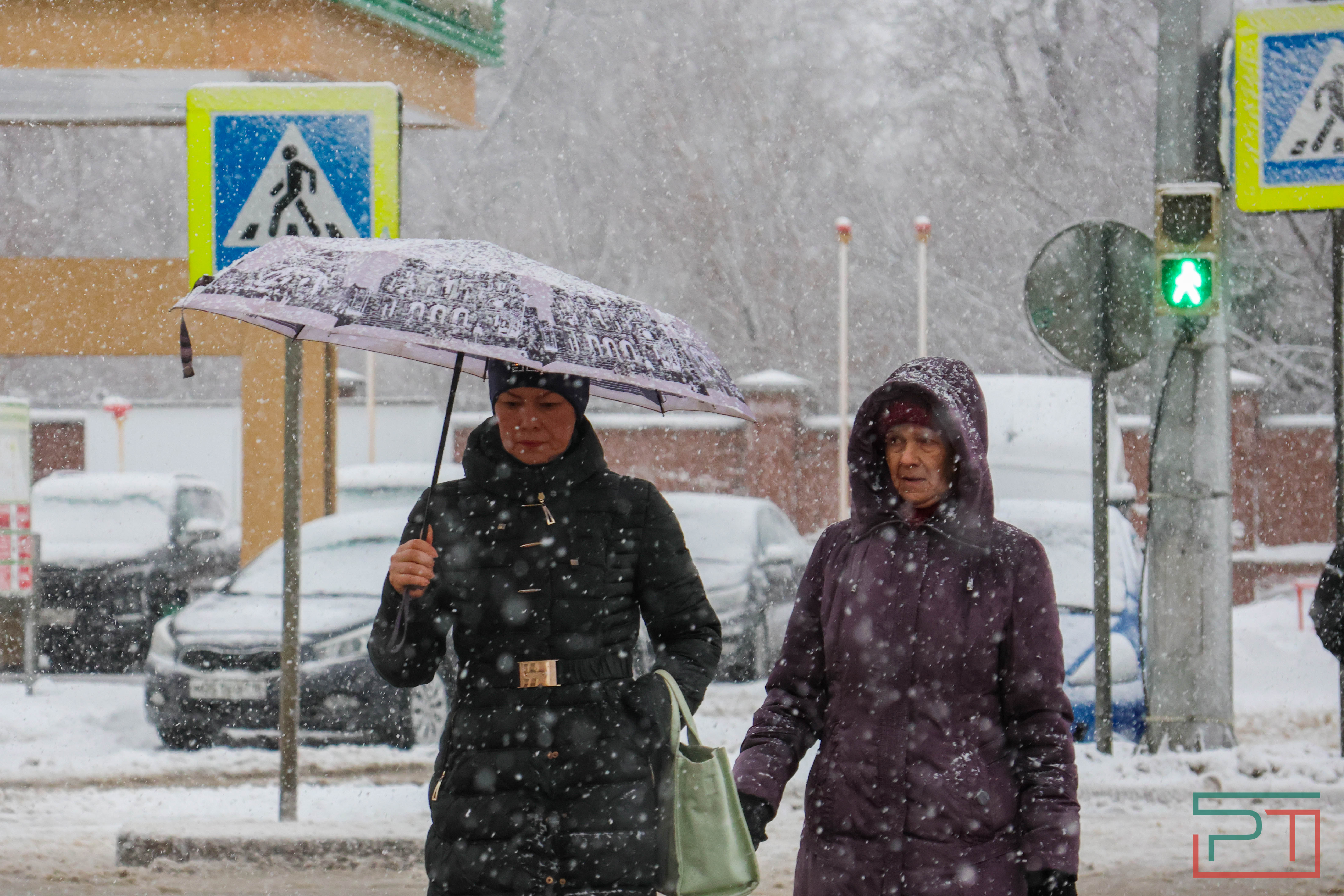 Зима отменяется: в январе казанцам вместо лыж пригодились зонтики