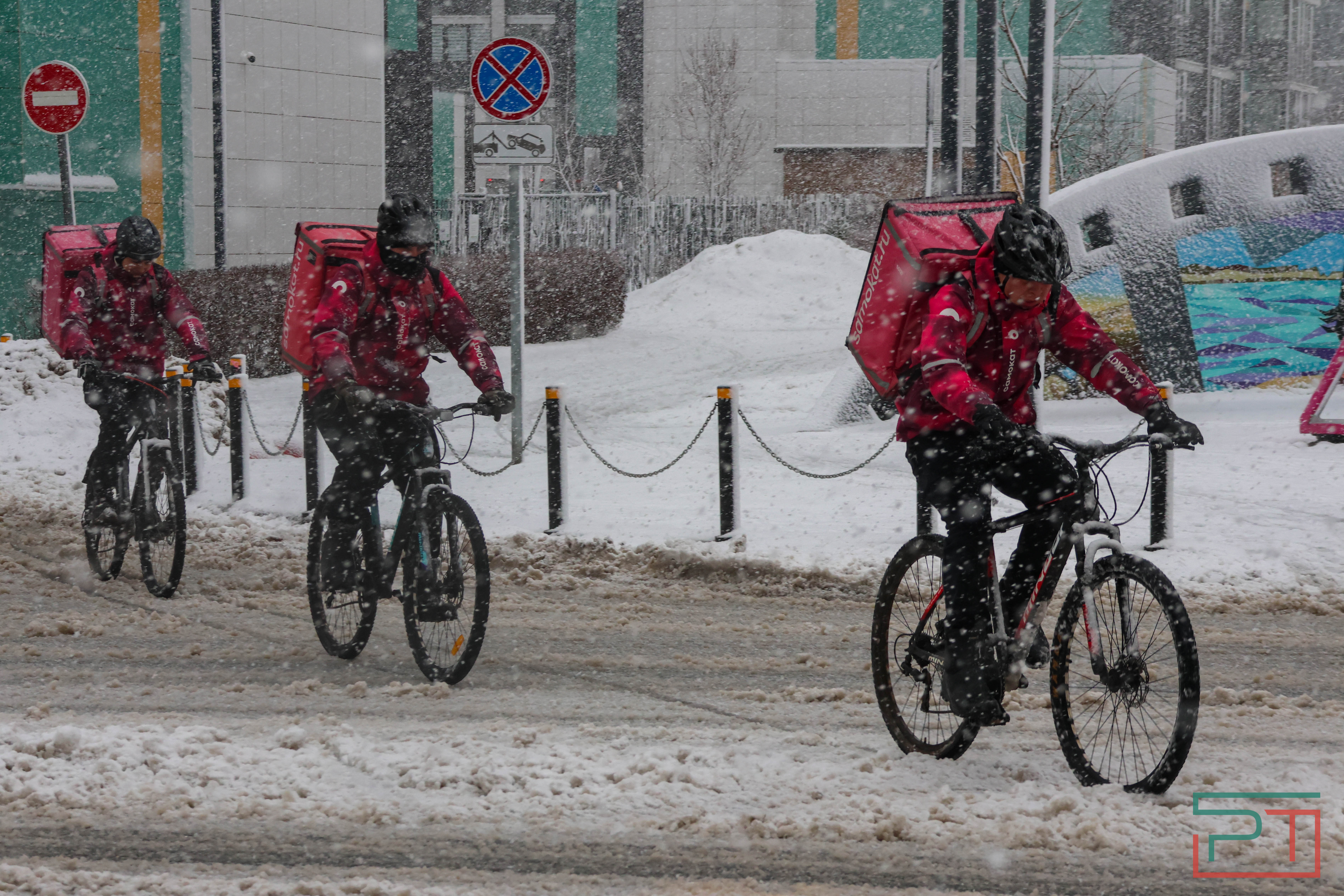 Зима отменяется: в январе казанцам вместо лыж пригодились зонтики