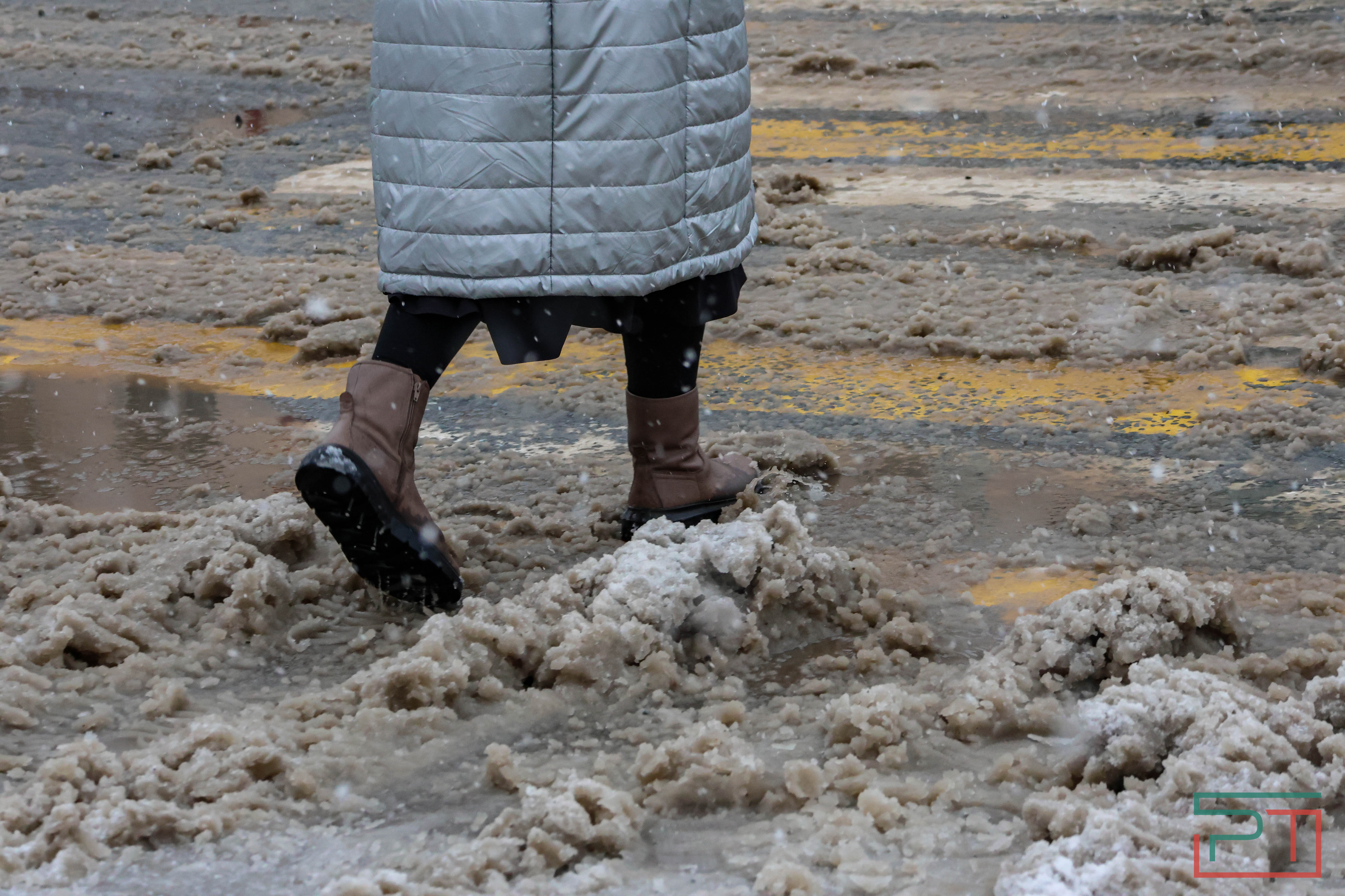 Зима отменяется: в январе казанцам вместо лыж пригодились зонтики