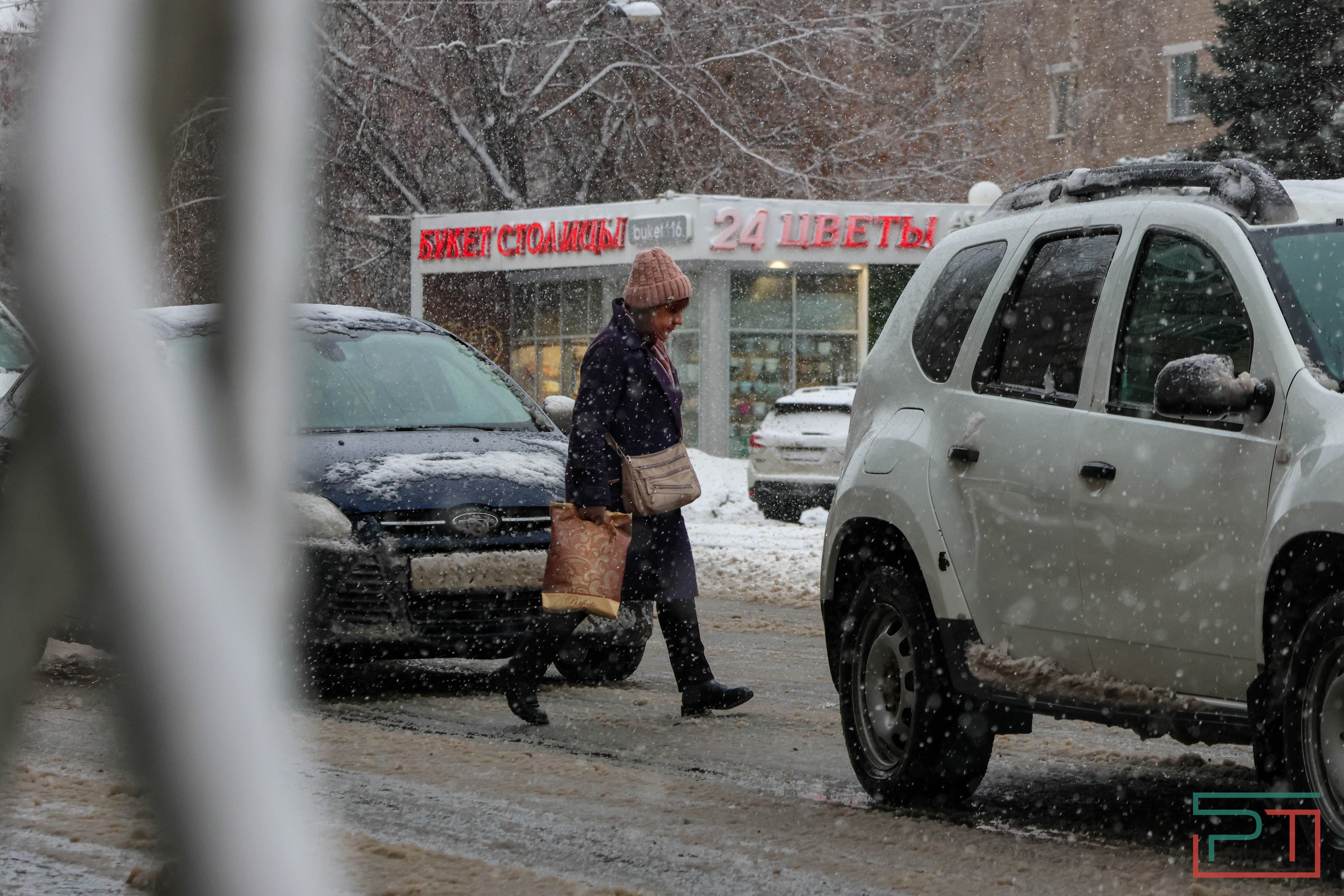 Зима отменяется: в январе казанцам вместо лыж пригодились зонтики