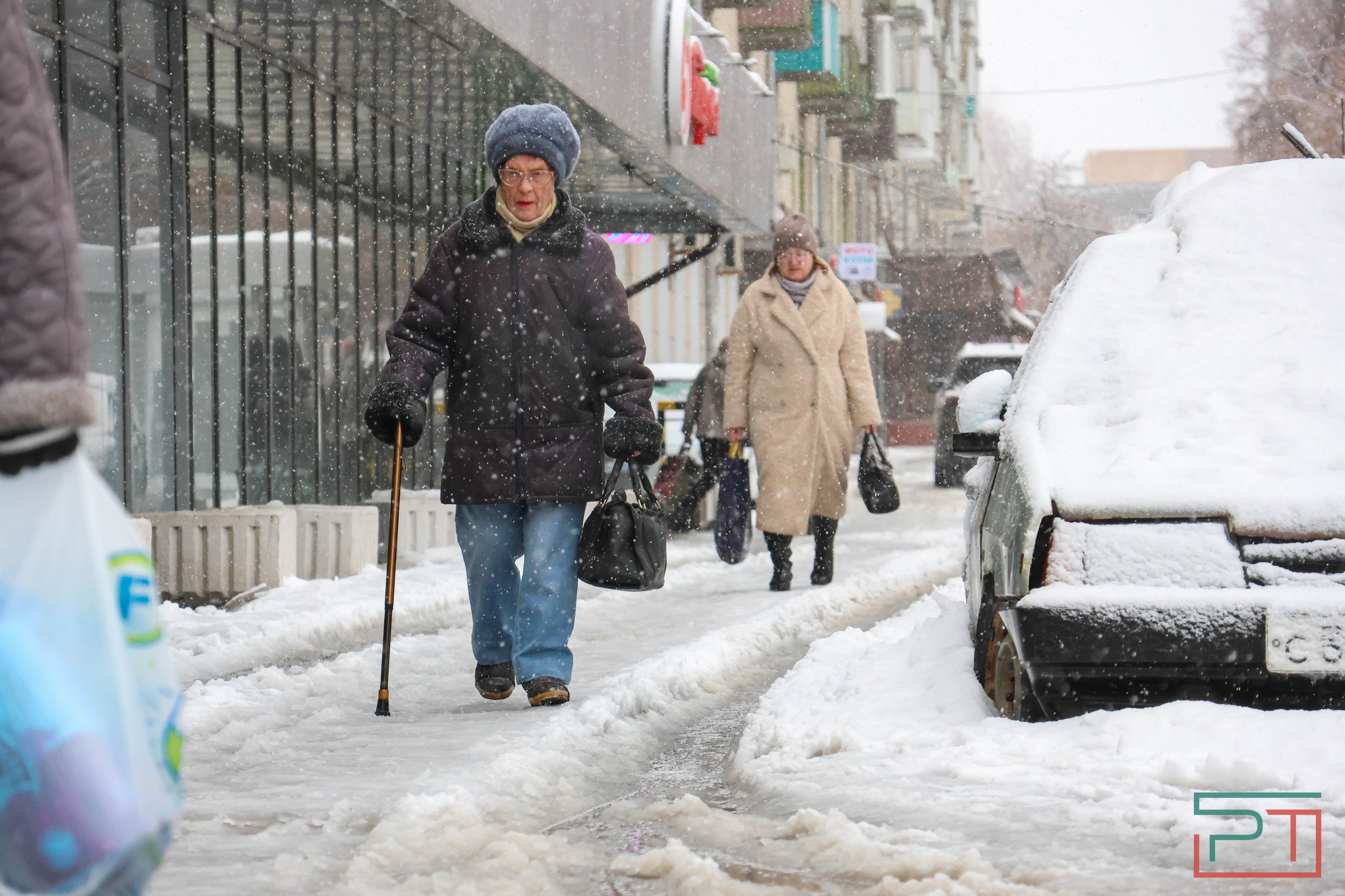 Зима отменяется: в январе казанцам вместо лыж пригодились зонтики