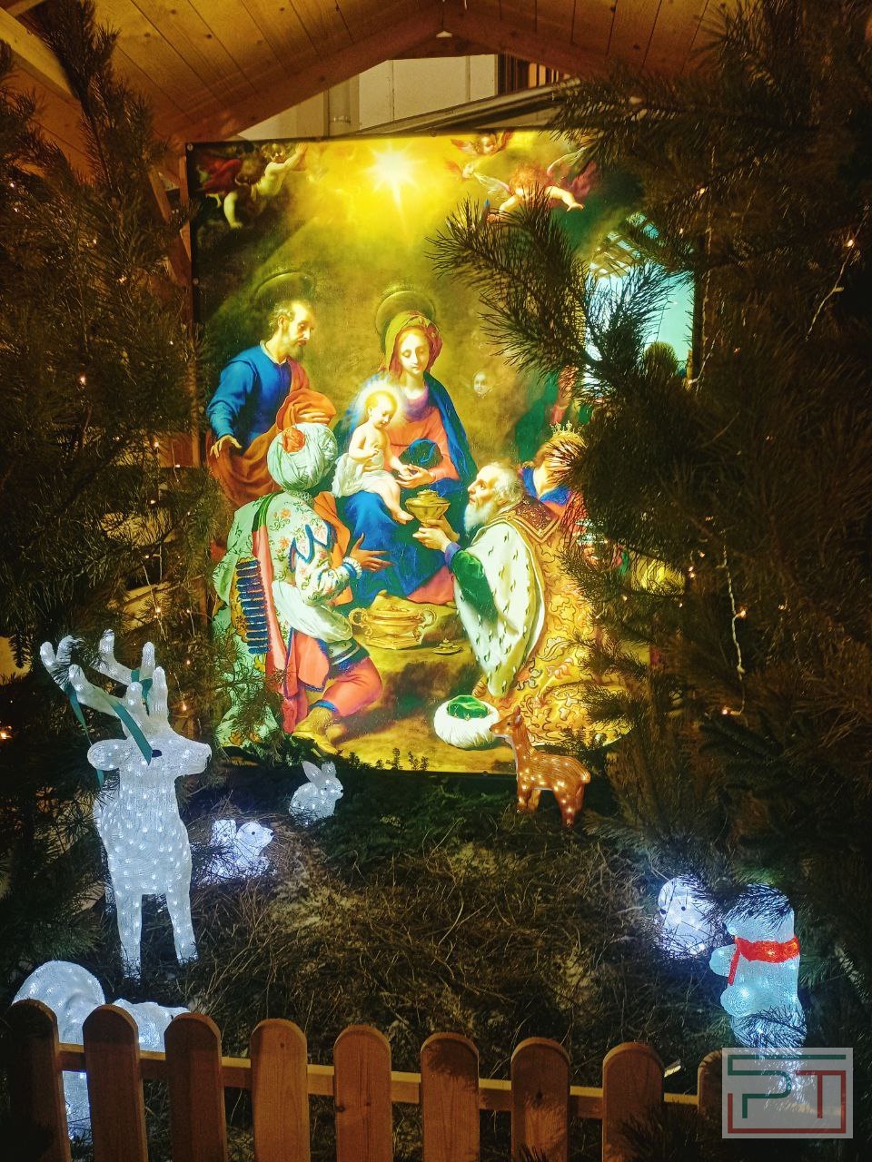 Митрополит Кирилл: «Бог сошел на землю, чтобы вернуть человека на небо»