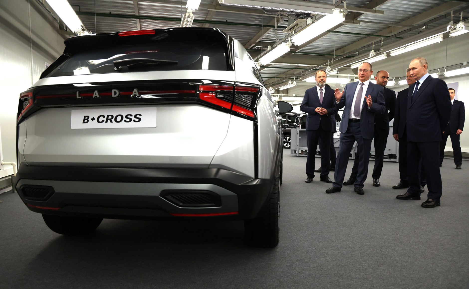 Iskra, T-134: какие новые модели «Лады» представил Путину «АВТОВАЗ»