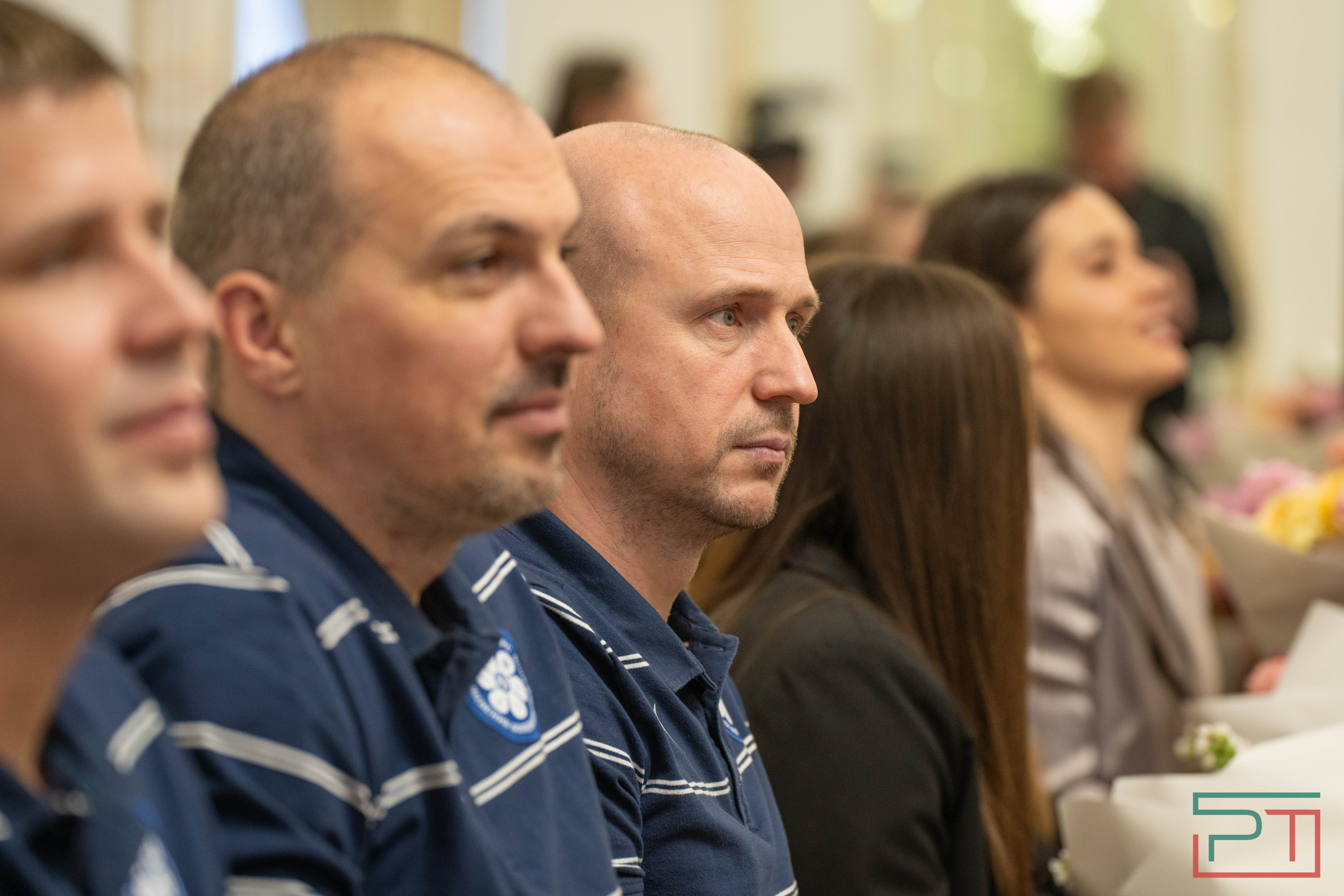 Минниханов поздравил волейболисток с победой