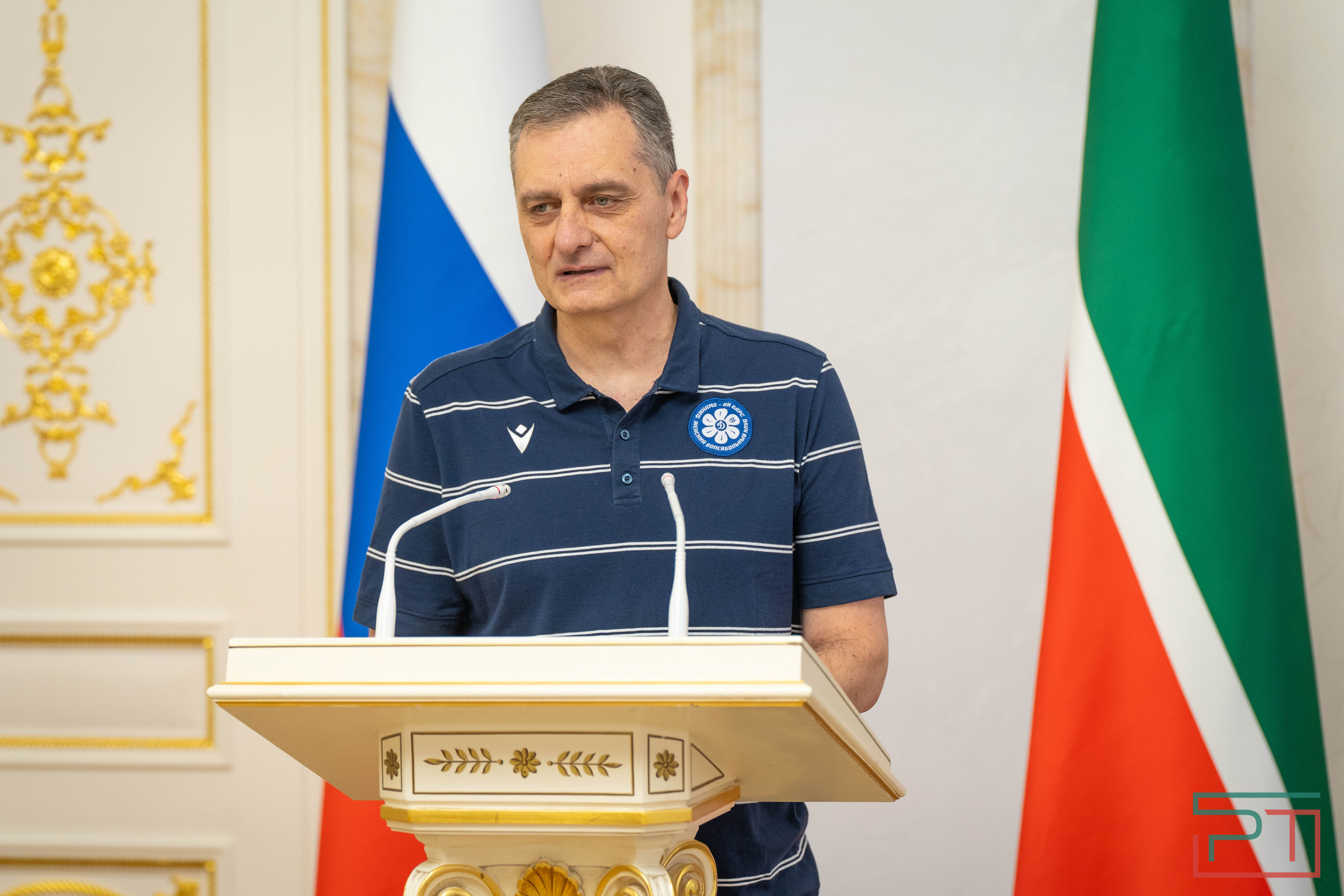 Минниханов поздравил волейболисток с победой