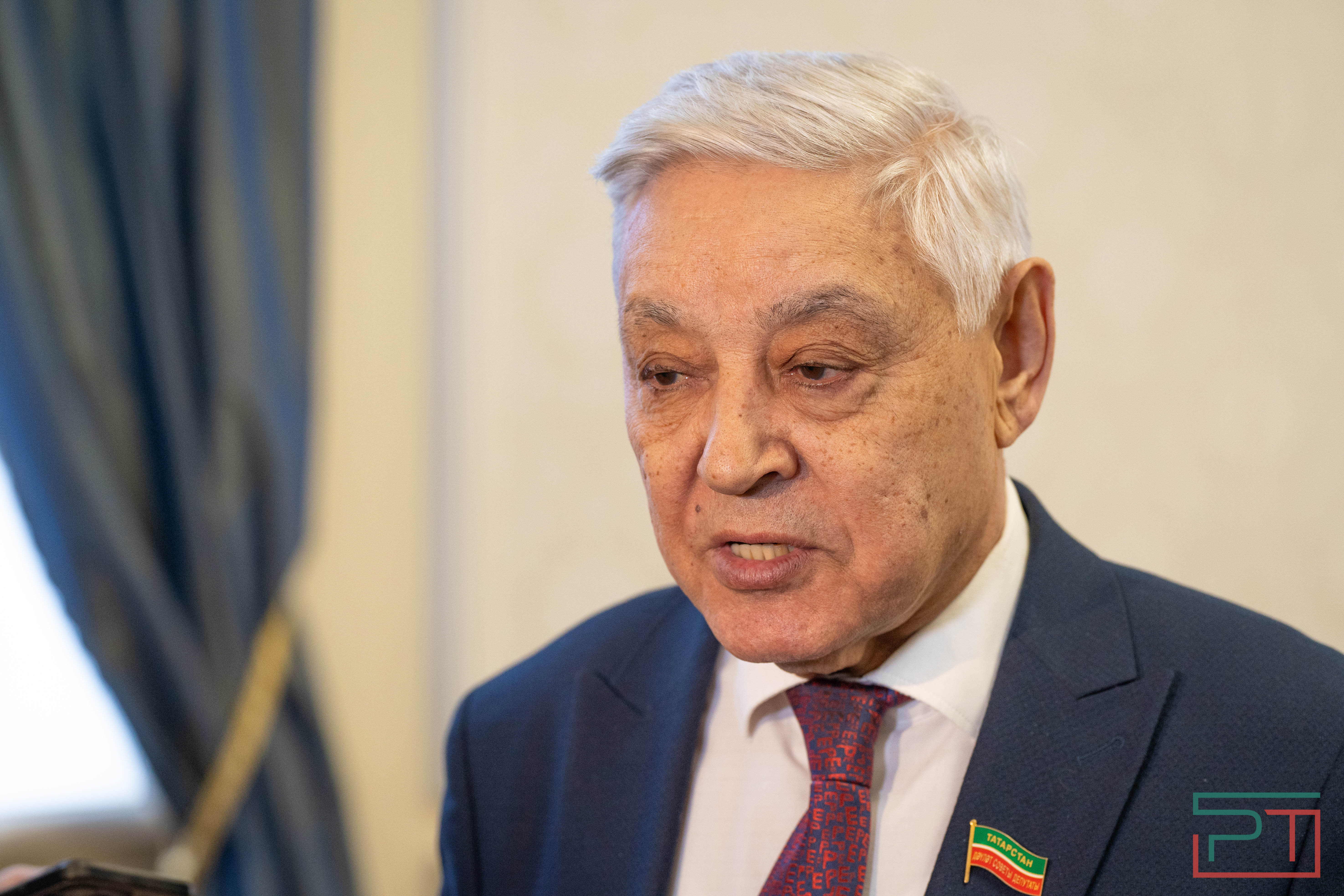 Минниханов поздравил волейболисток с победой