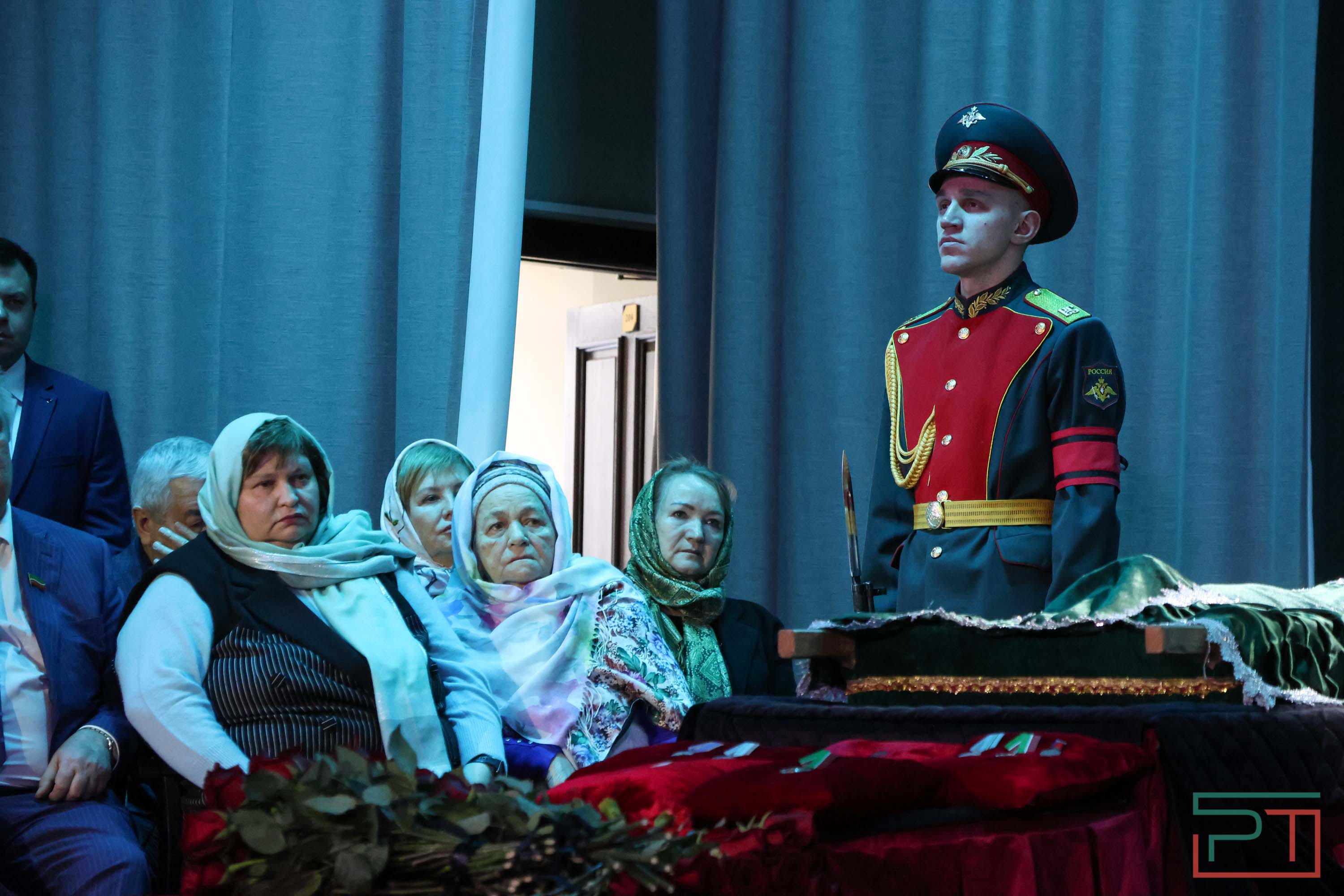 В Казани простились с экс-заместителем Премьер-министра РТ Ильгизом Хайруллиным