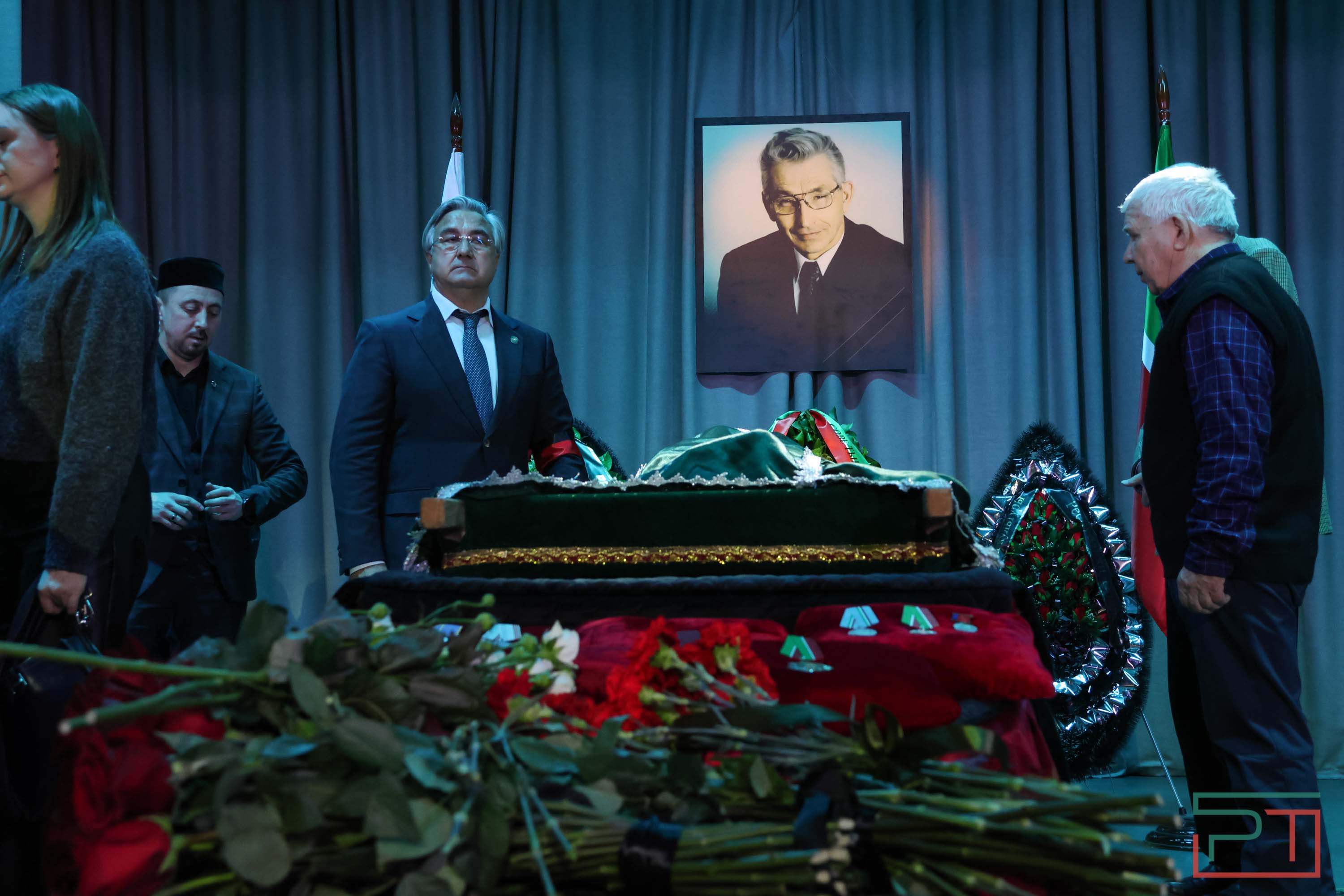 В Казани простились с экс-заместителем Премьер-министра РТ Ильгизом Хайруллиным