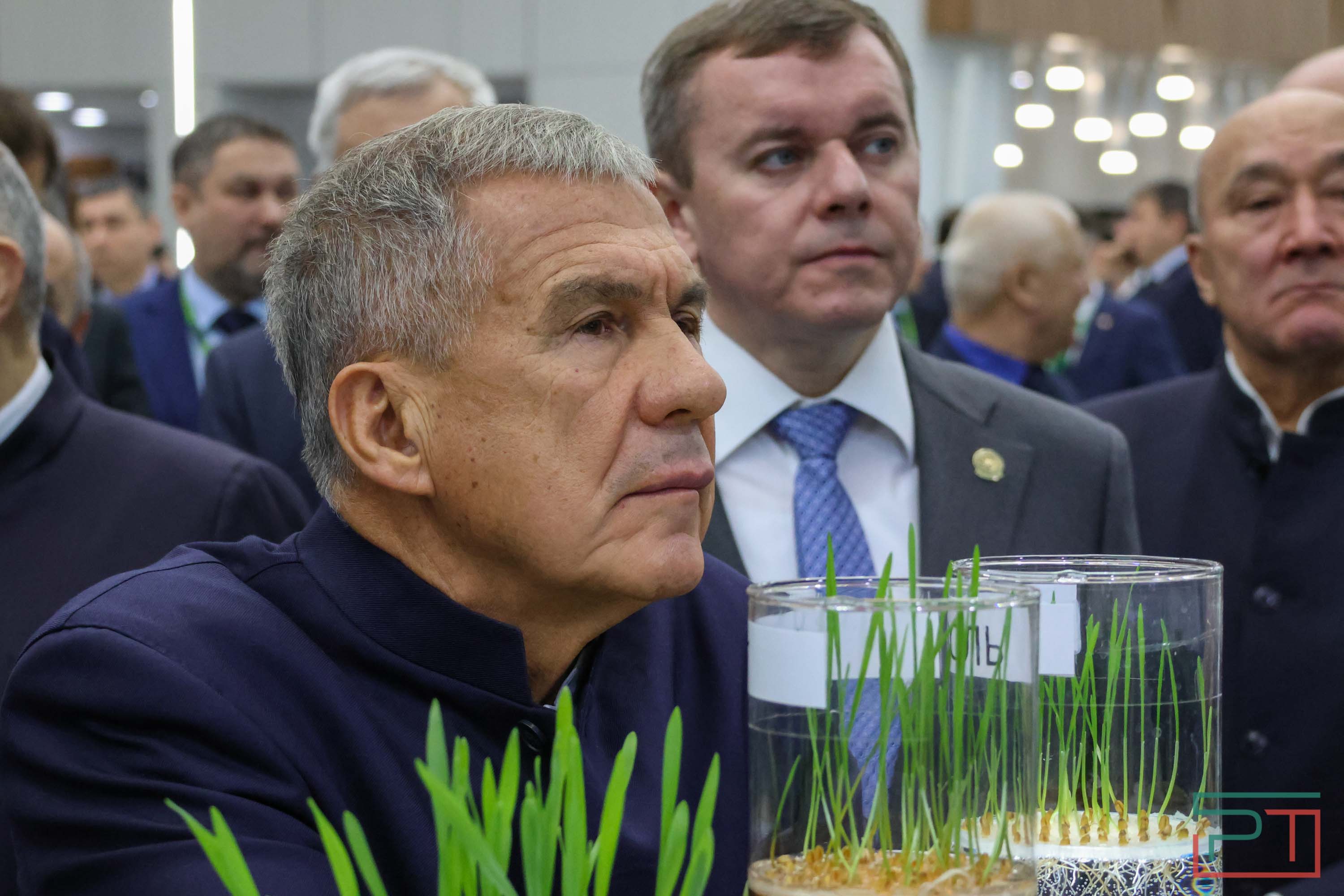 Минниханов осмотрел выставку «Казань Агро 2025»