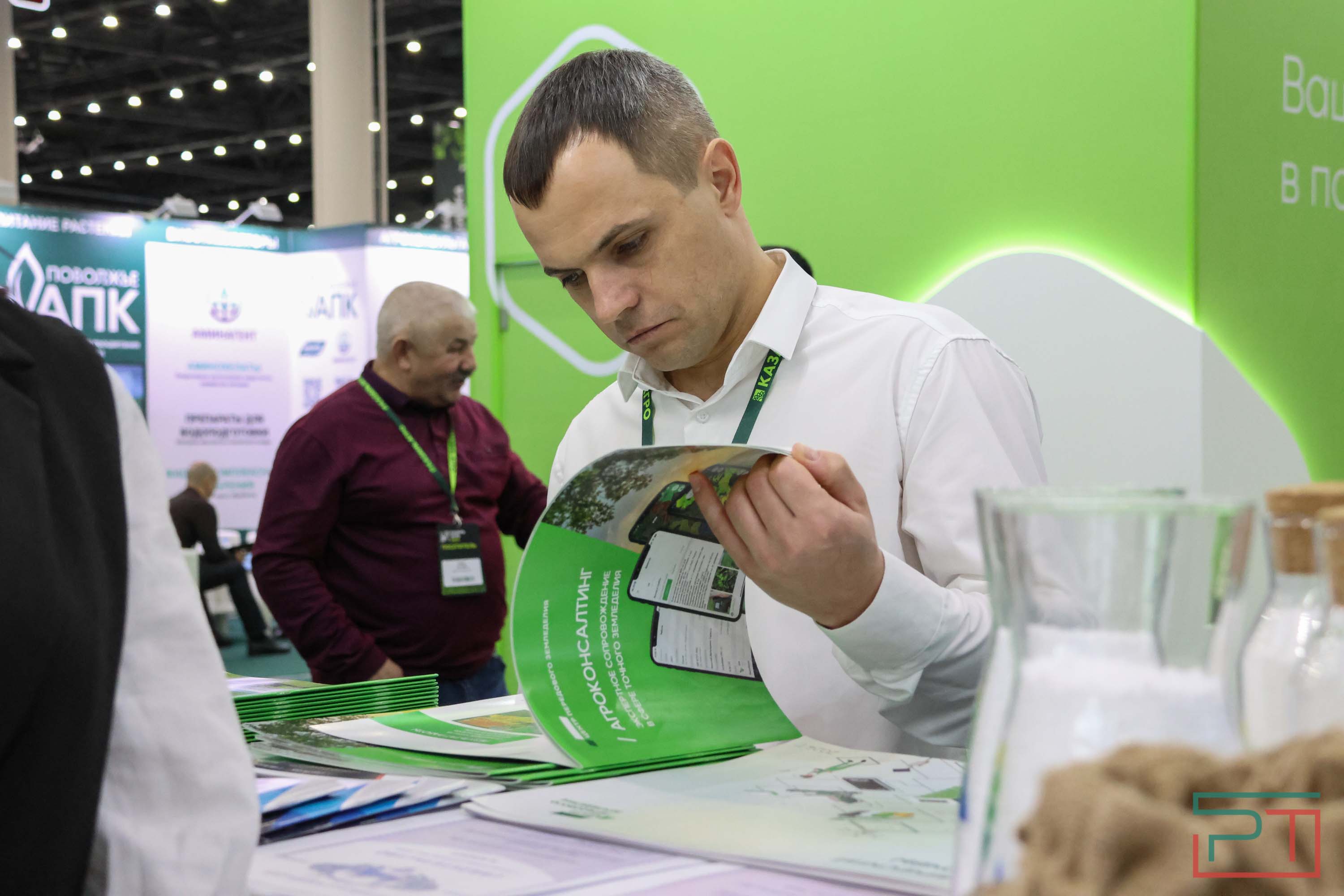 Минниханов осмотрел выставку «Казань Агро 2025»