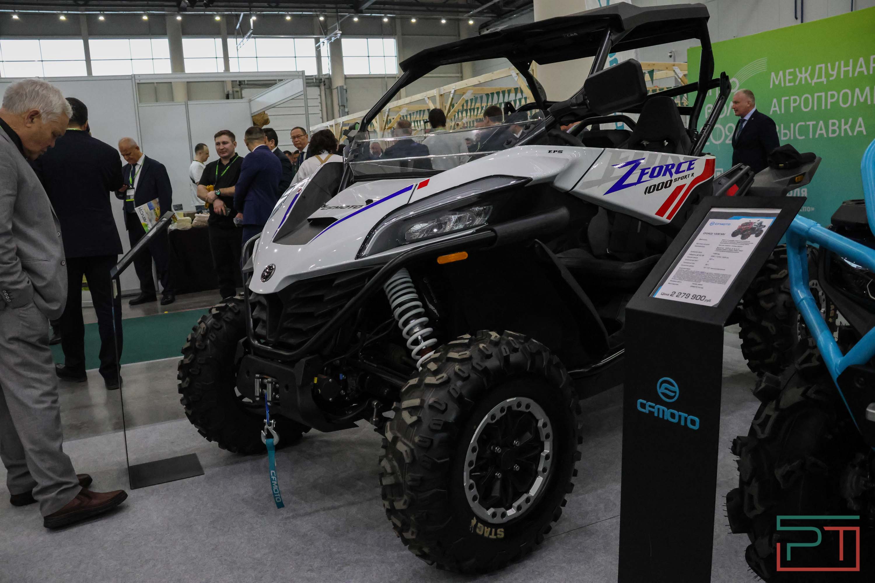 Минниханов осмотрел выставку «Казань Агро 2025»