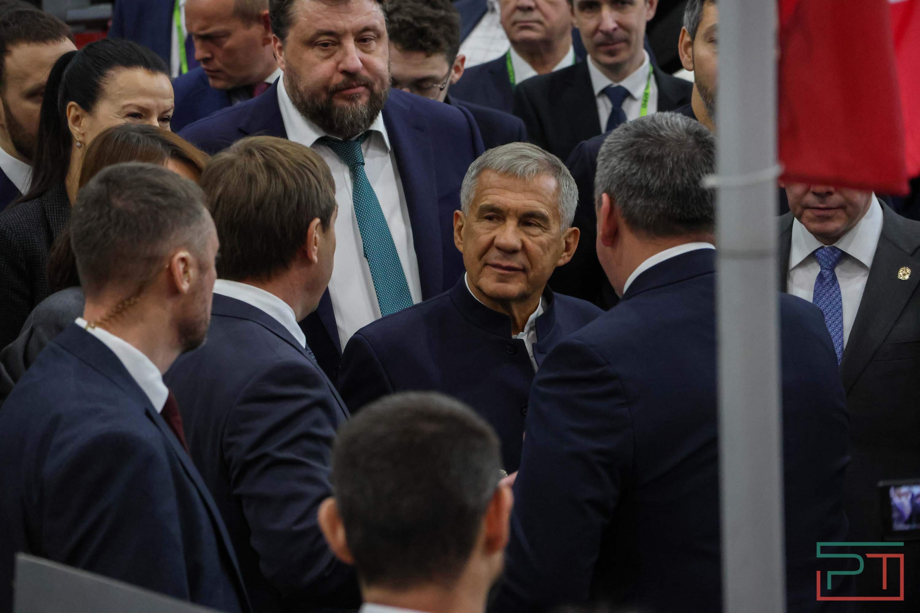 Минниханов осмотрел выставку «Казань Агро 2025»