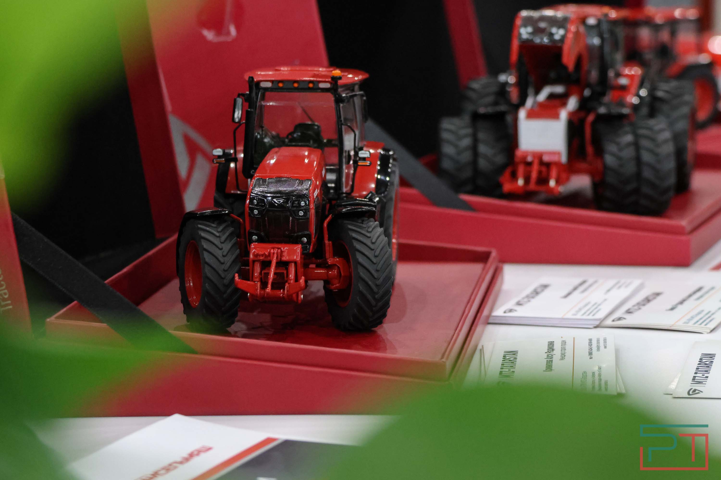 Минниханов осмотрел выставку «Казань Агро 2025»