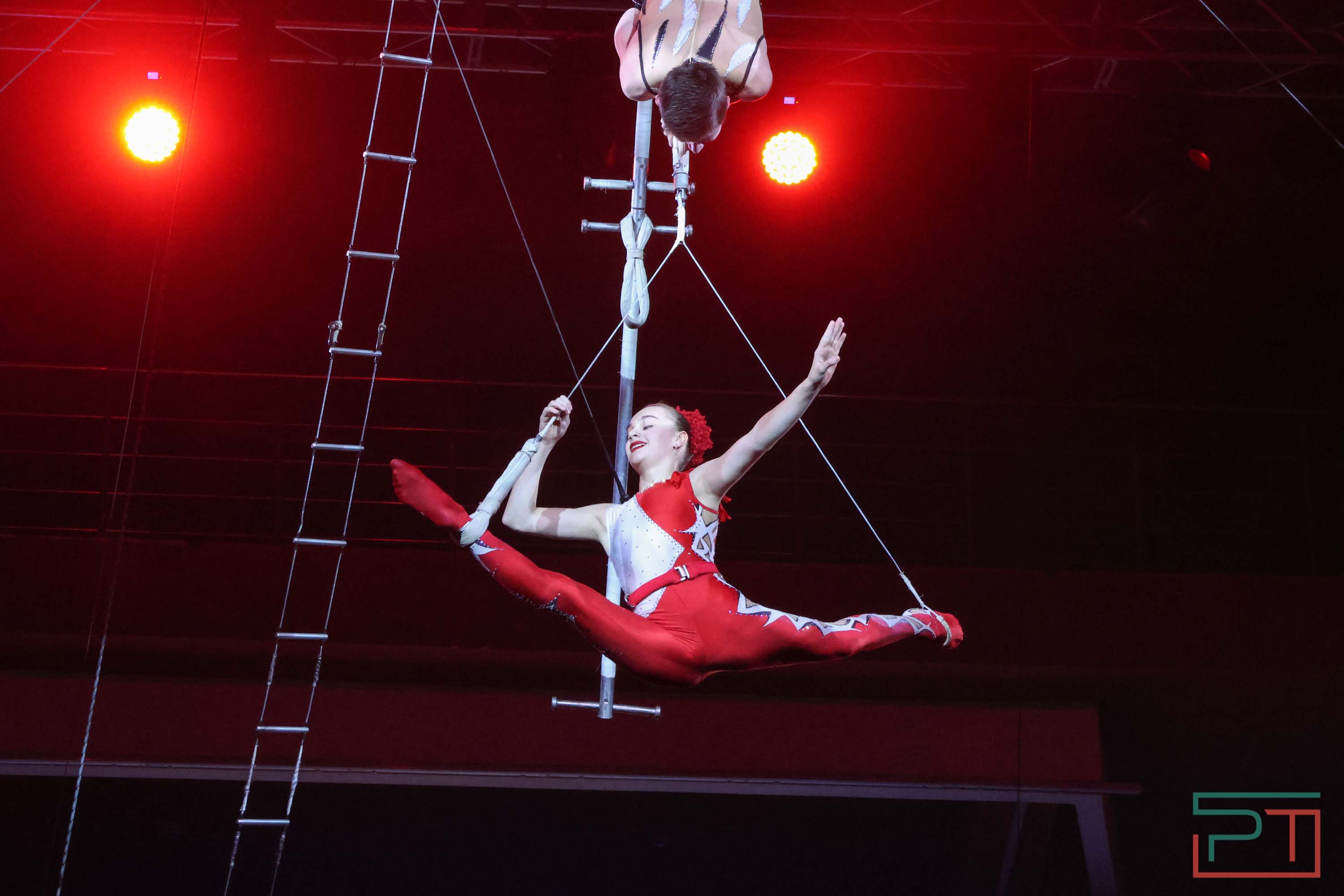 «Удивительная история»: в новой программе казанского цирка вспомнили 9 мая 1945 года