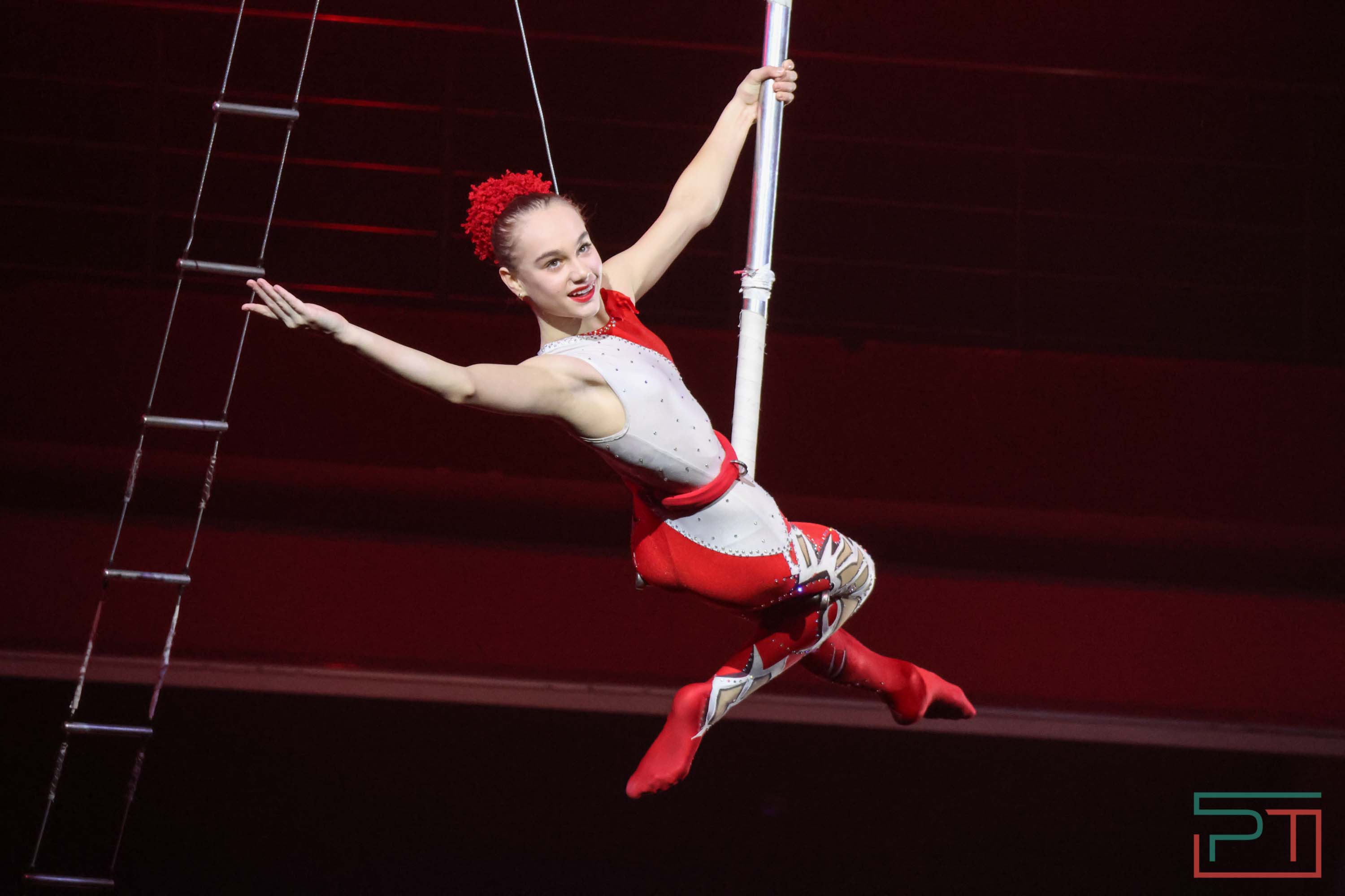 «Удивительная история»: в новой программе казанского цирка вспомнили 9 мая 1945 года