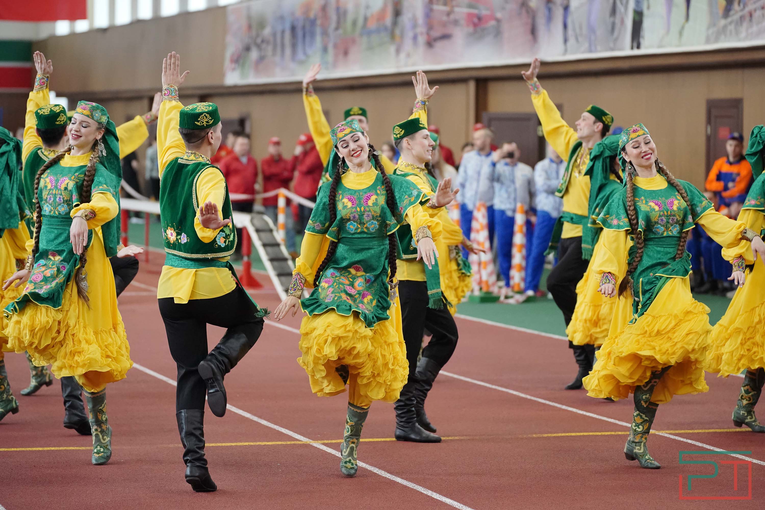 Старт соревнований по пожарно-спасательному спорту