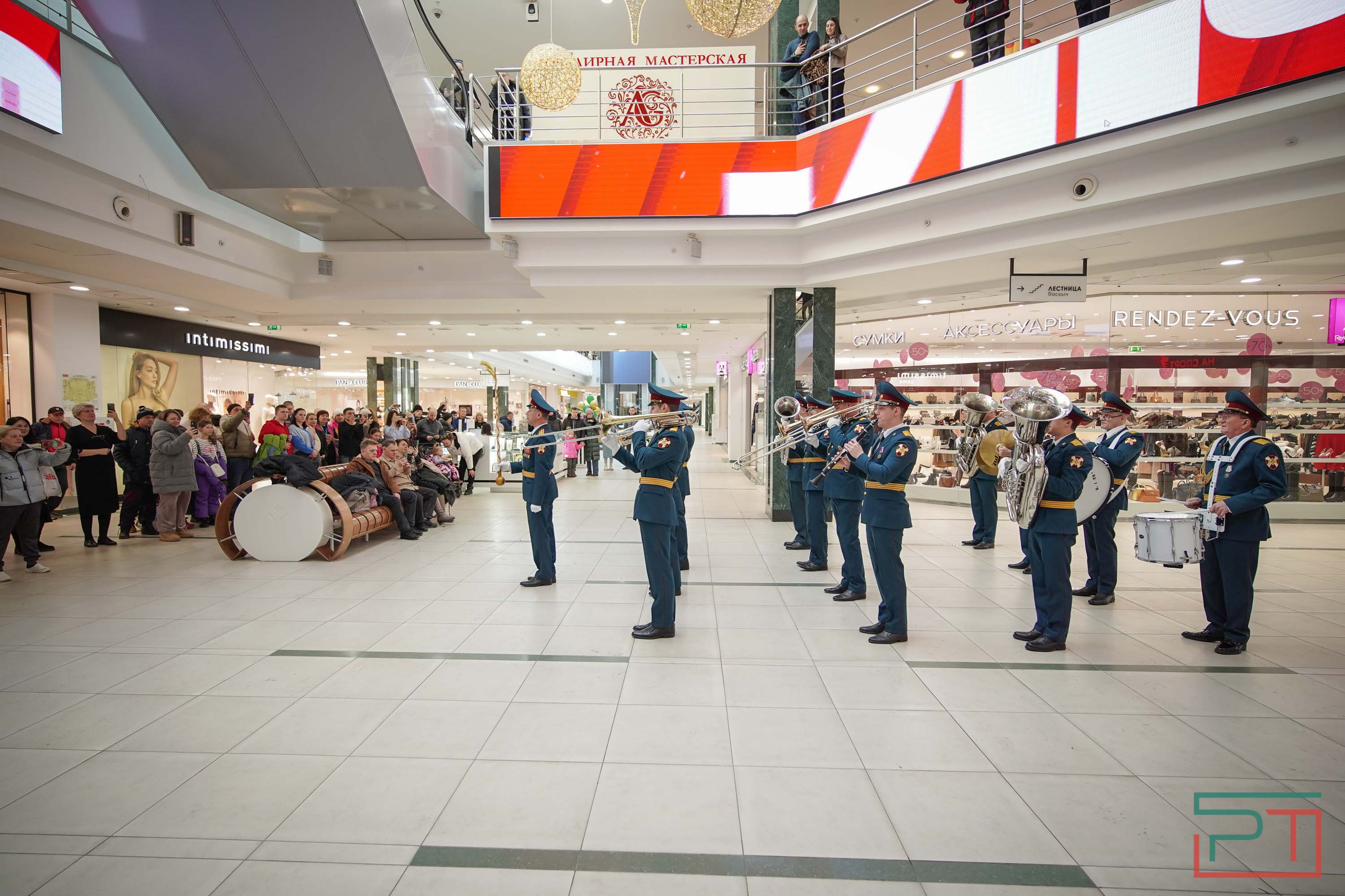 Флешмоб оркестра Росгвардии