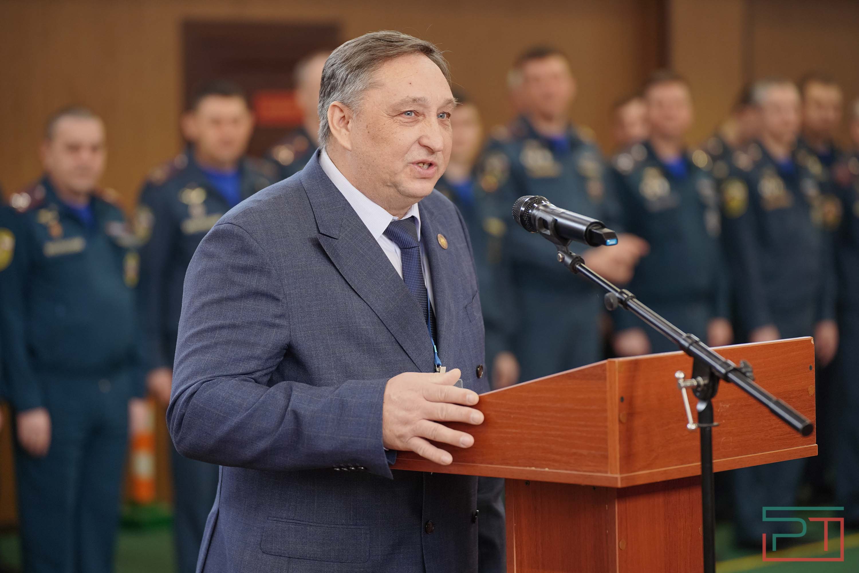 Старт соревнований по пожарно-спасательному спорту