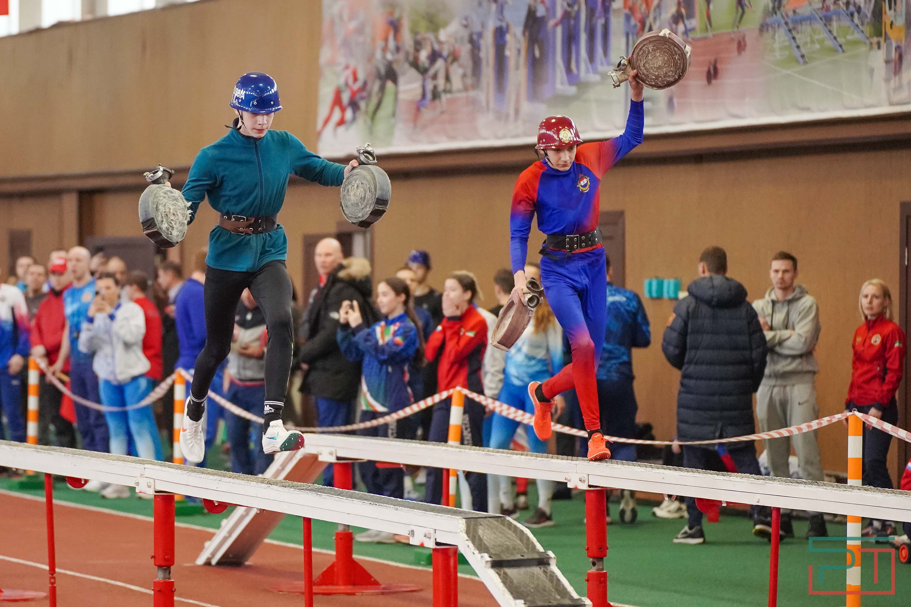 Старт соревнований по пожарно-спасательному спорту