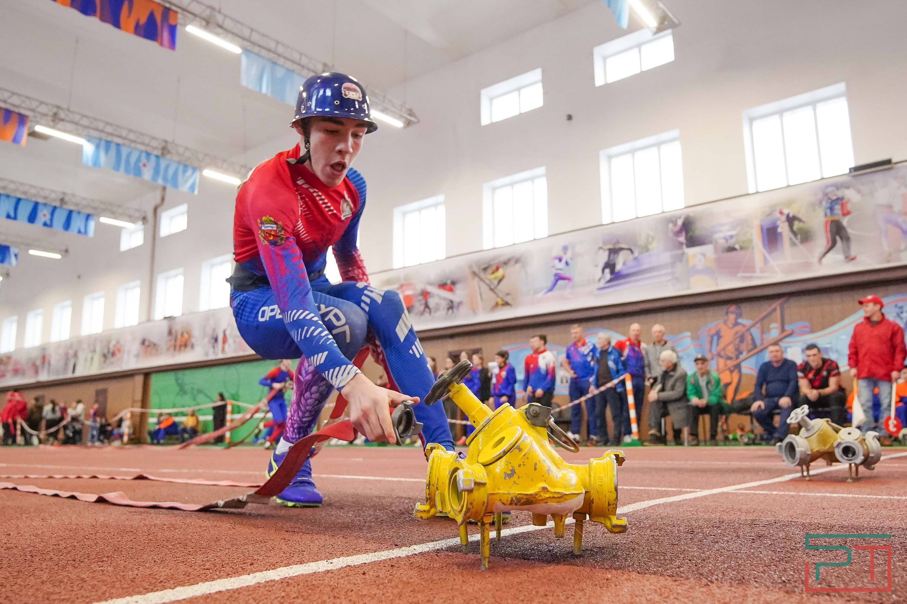 Старт соревнований по пожарно-спасательному спорту