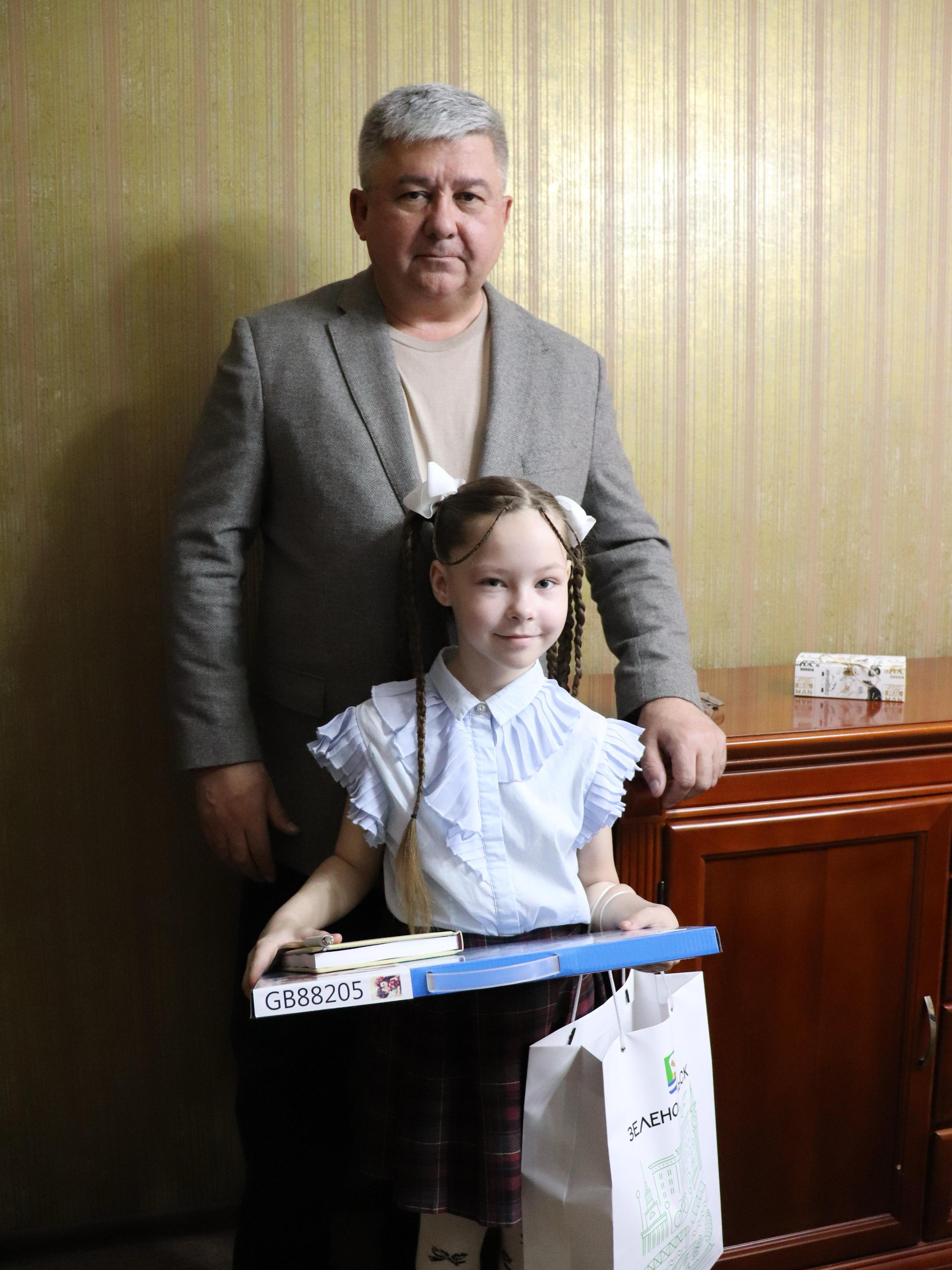 Нет, он не Байрон: мэр Зеленодольска отвечает на критику жителей в стихах