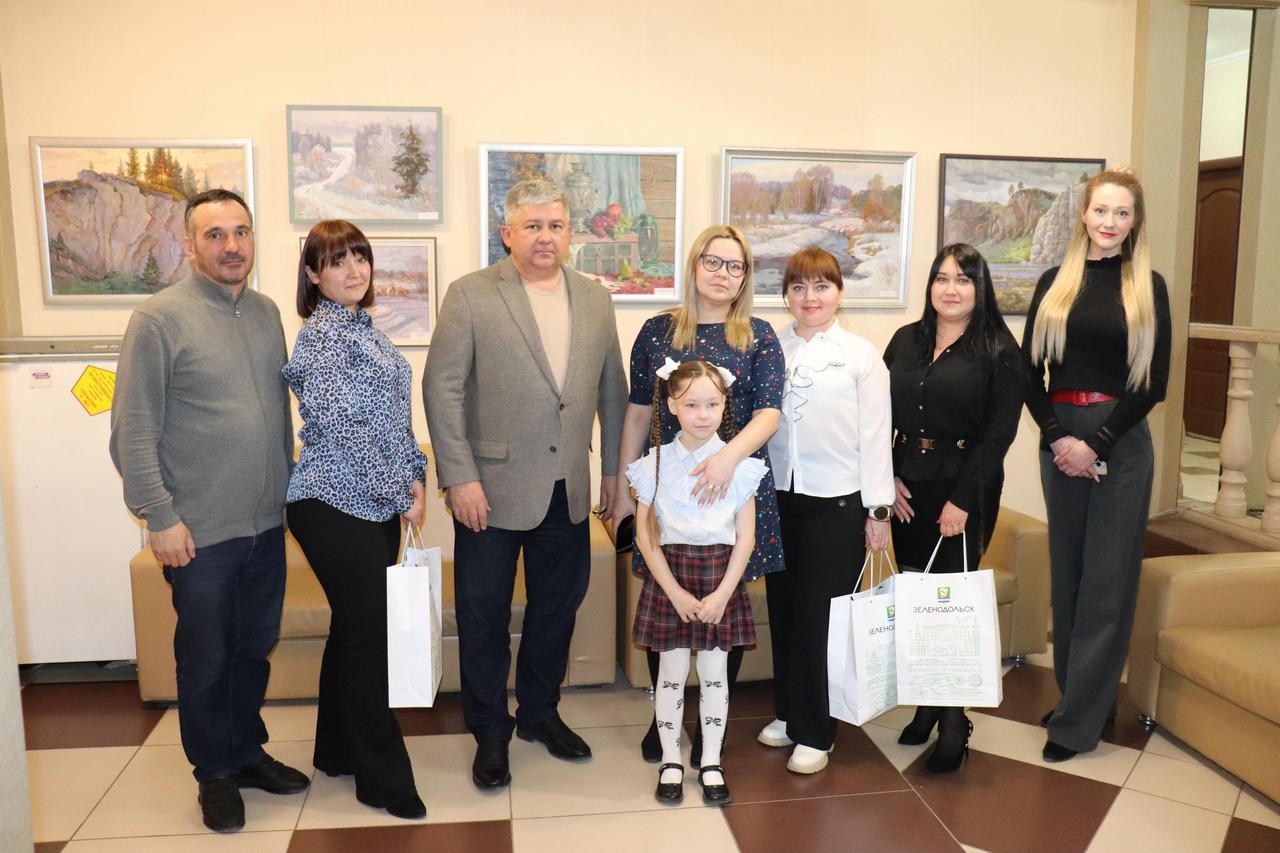 Нет, он не Байрон: мэр Зеленодольска отвечает на критику жителей в стихах