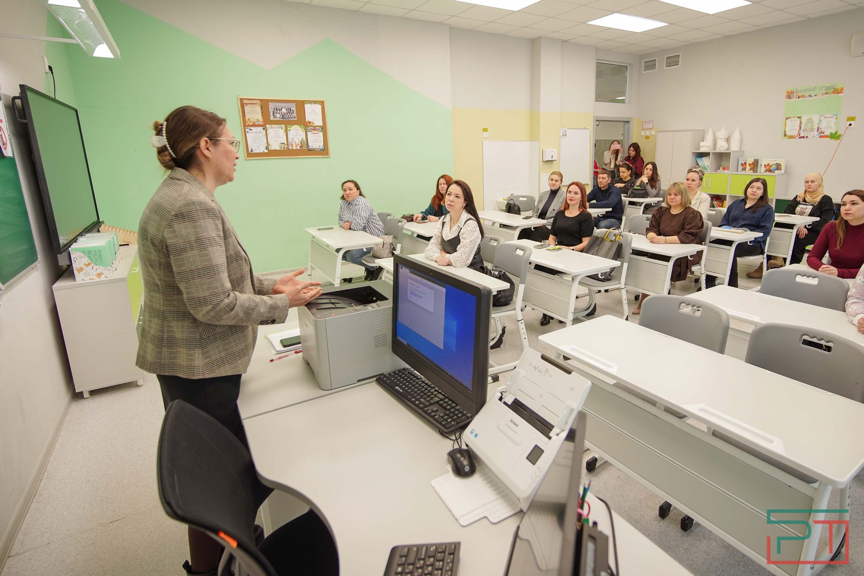 Депутаты Госсовета РТ сдали ЕГЭ