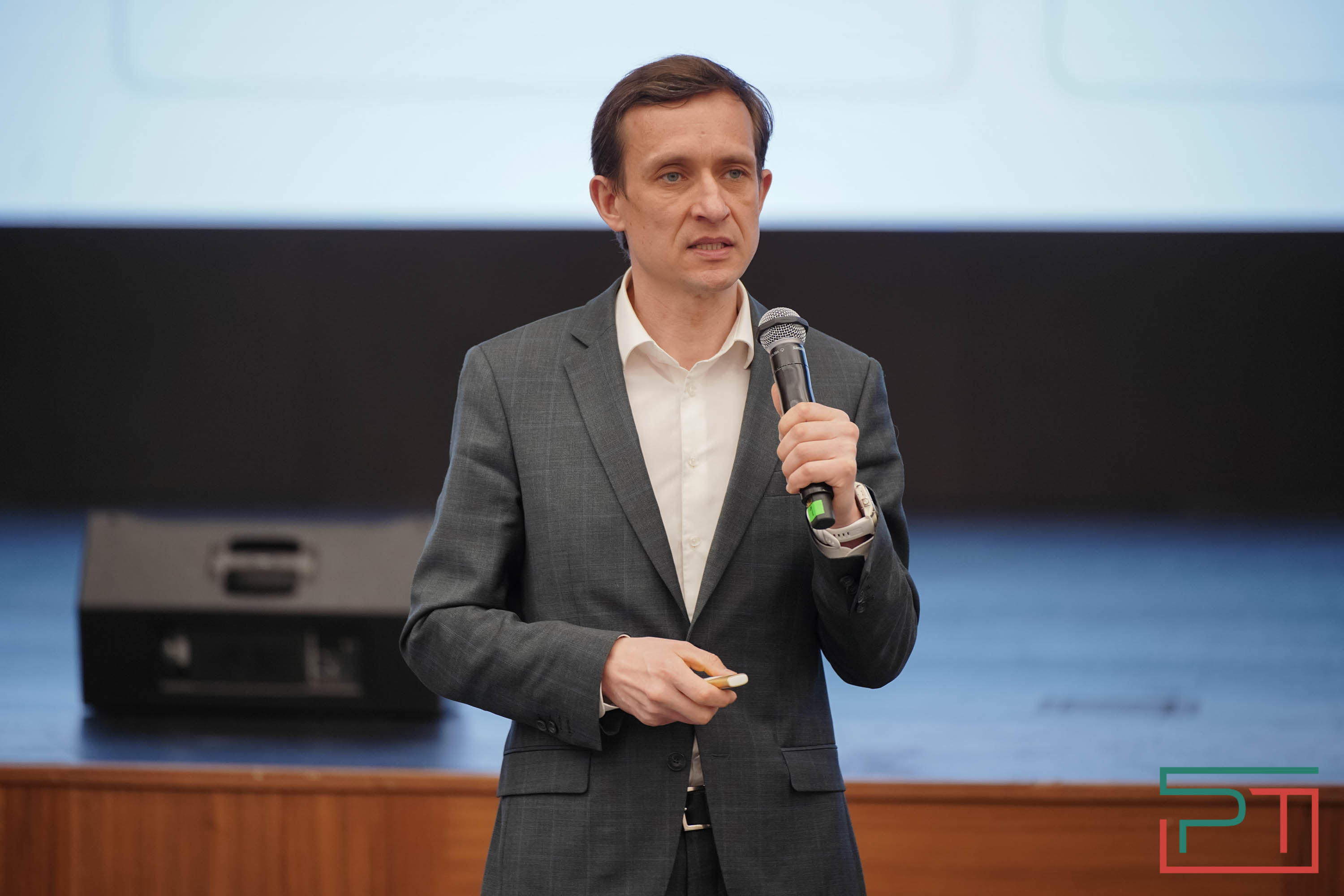 Глава Минцифры РТ встретился с IT-сообществом