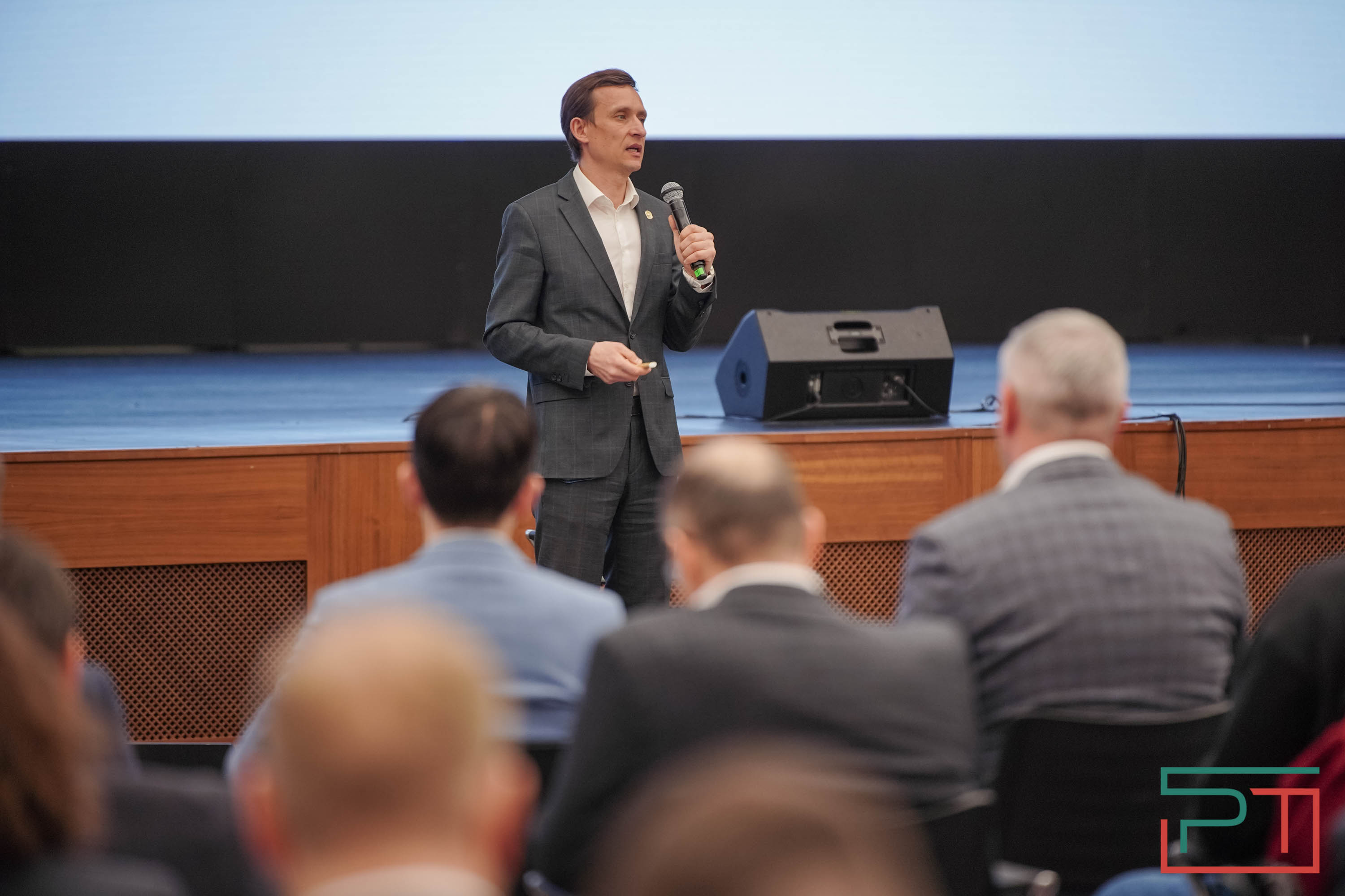 Глава Минцифры РТ встретился с IT-сообществом