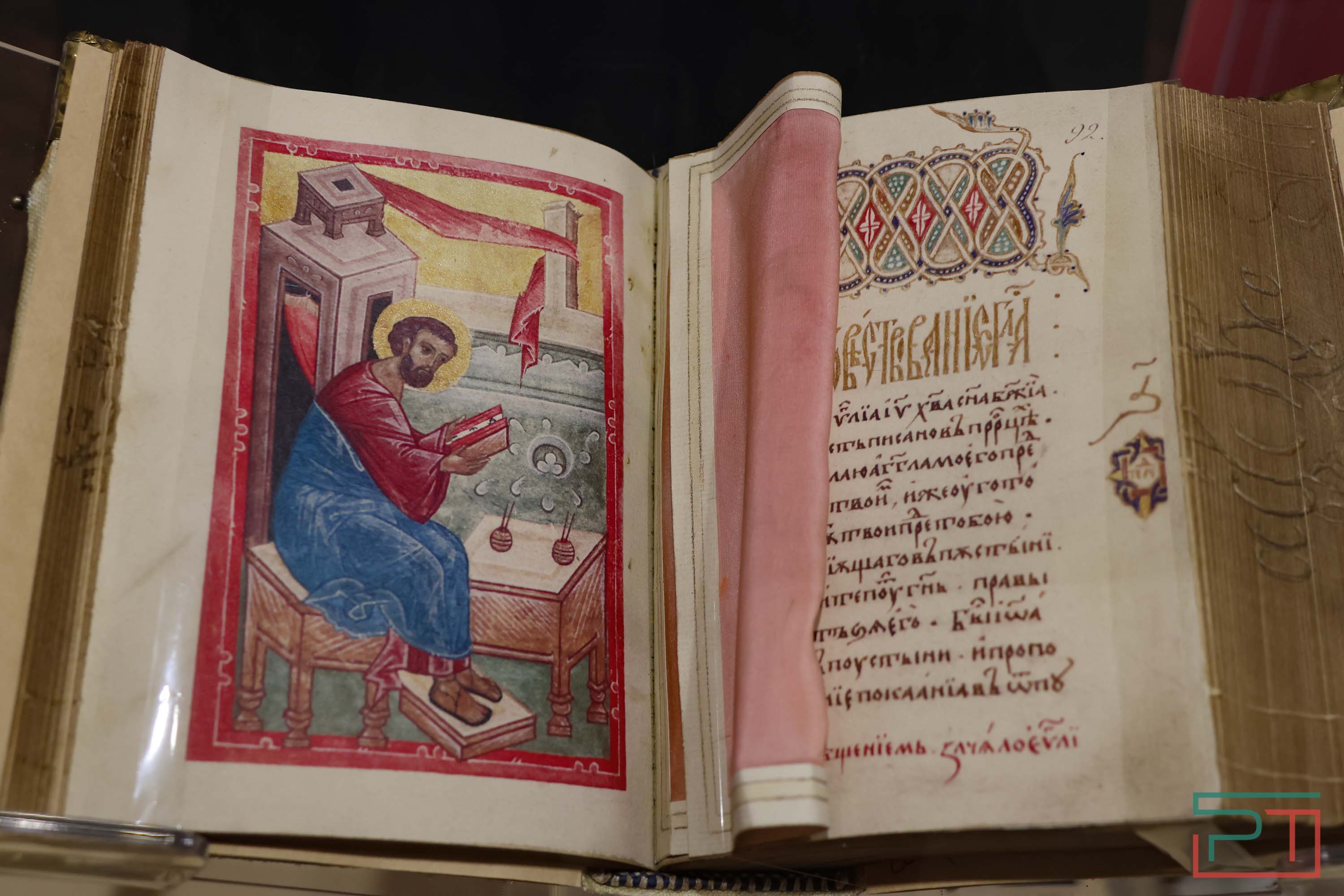 Разворовали и переплавили: митрополит Кирилл открыл в Казани выставку «Не должно вам быть»