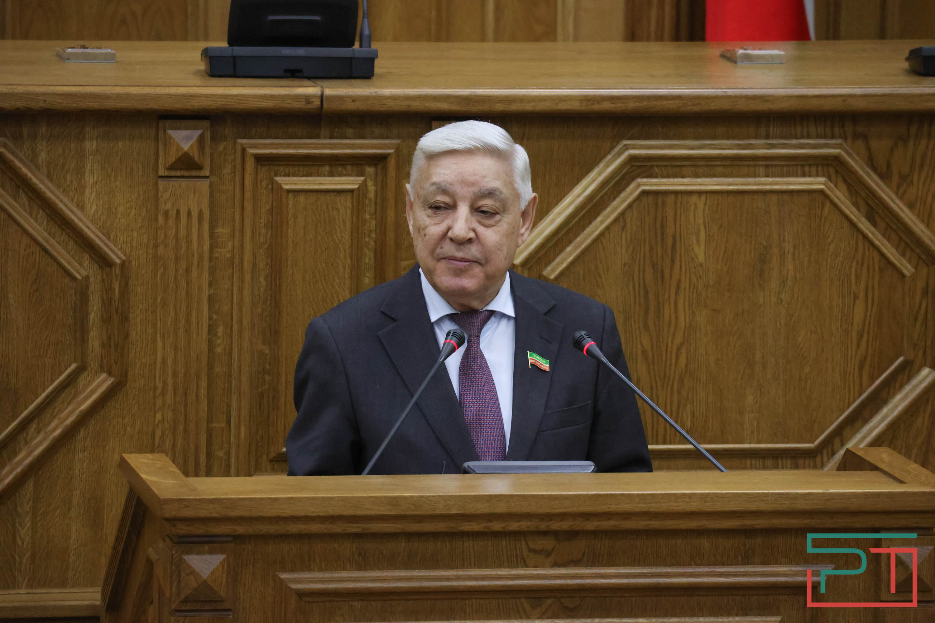 В Госсовете наградили победителей парламентских уроков