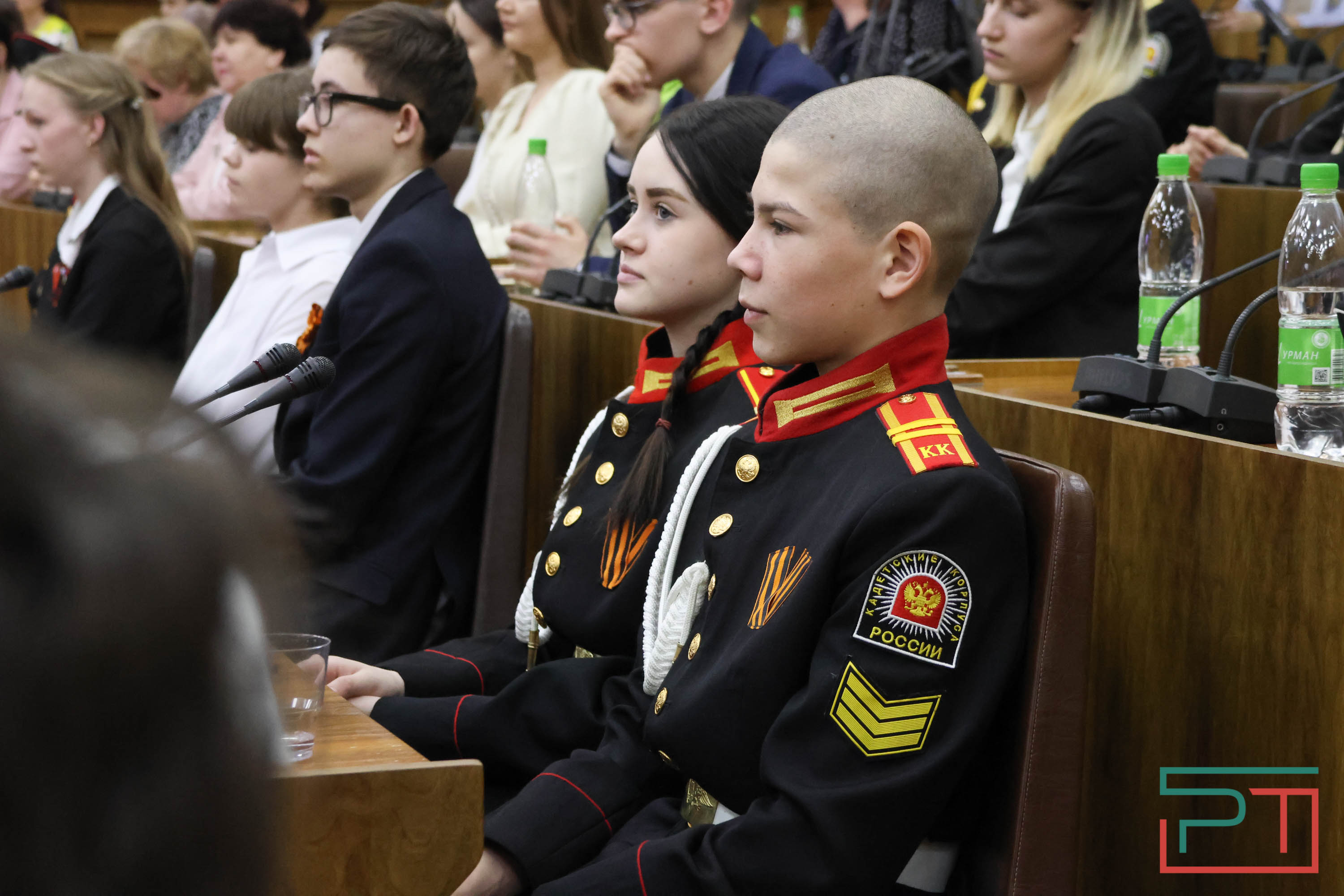 В Госсовете наградили победителей парламентских уроков