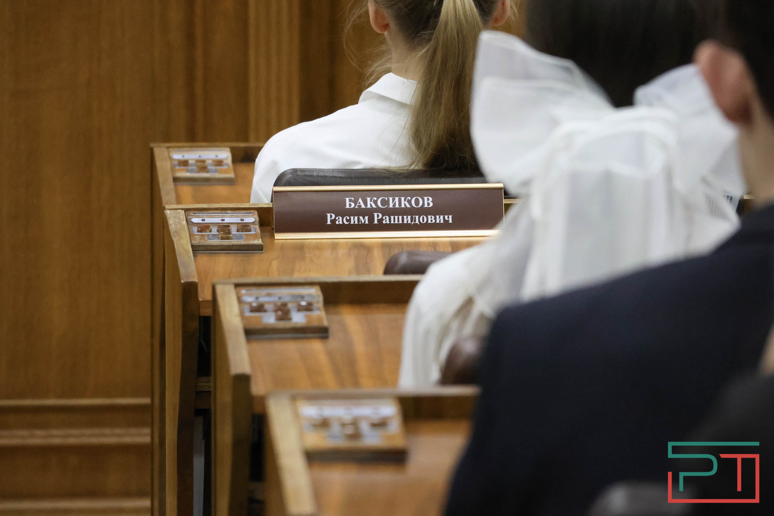 В Госсовете наградили победителей парламентских уроков