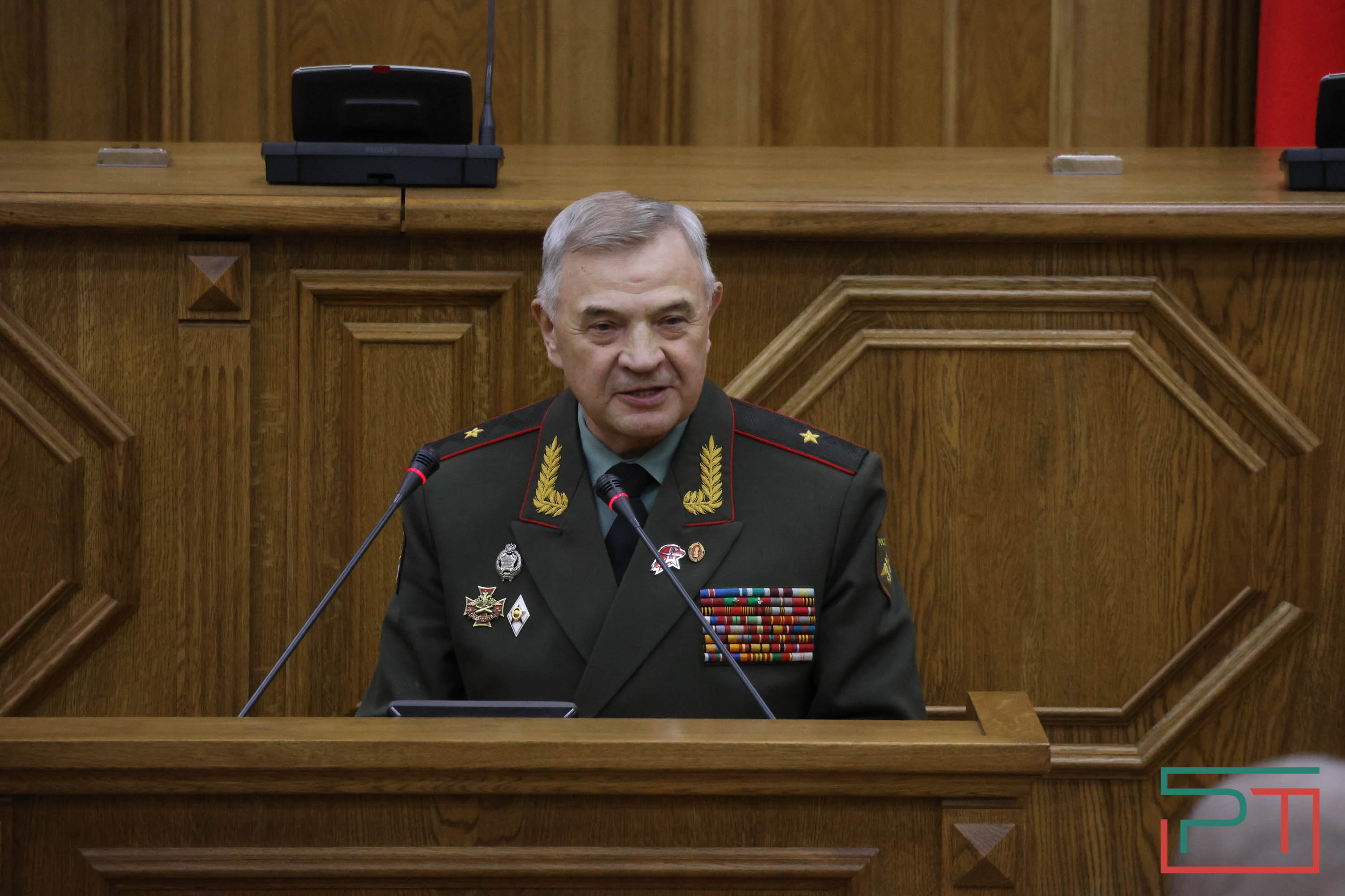 В Госсовете наградили победителей парламентских уроков