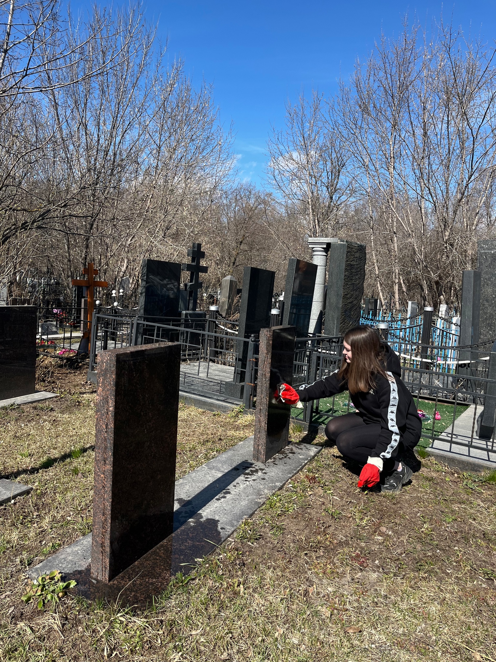 На Арском кладбище в Казани прошла генеральная уборка