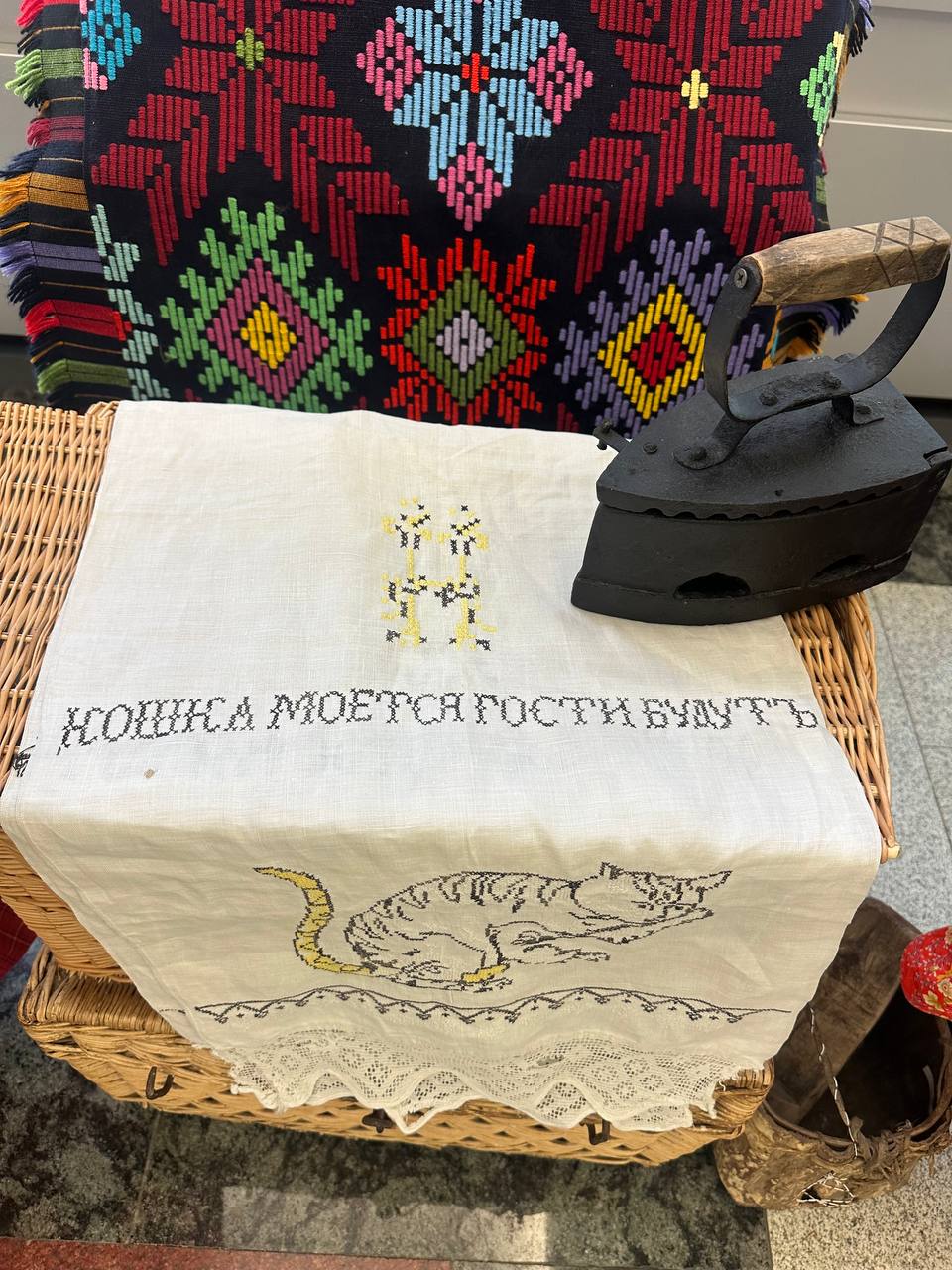 В здании Госдумы открылась выставка «Традиционный костюм народов Поволжья»