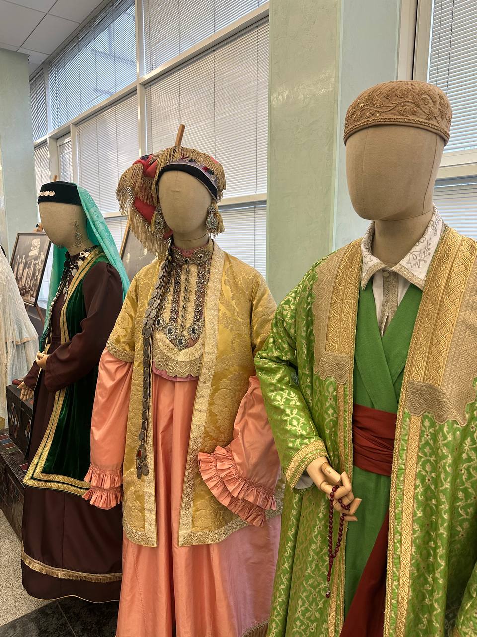 В здании Госдумы открылась выставка «Традиционный костюм народов Поволжья»