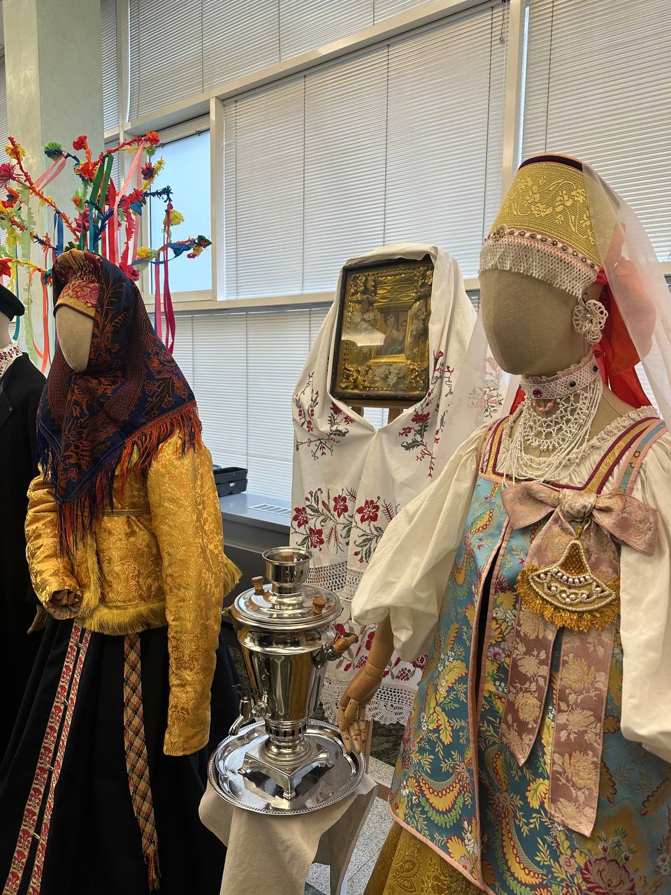 В здании Госдумы открылась выставка «Традиционный костюм народов Поволжья»